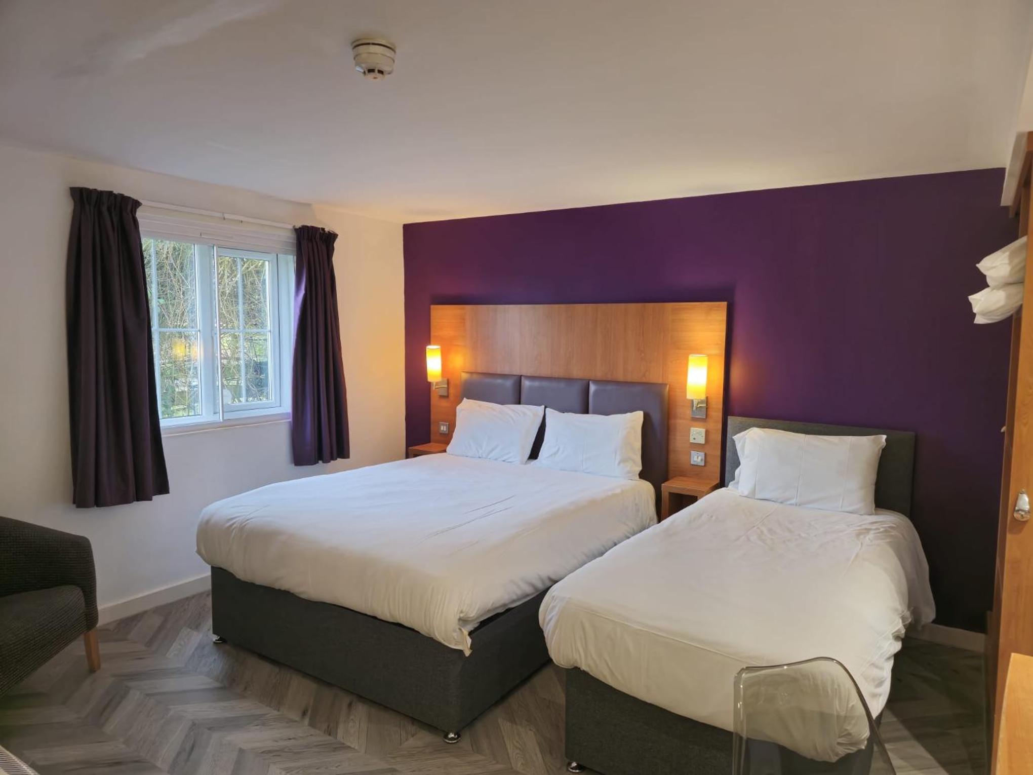 Standard Triple Room - Photo 4