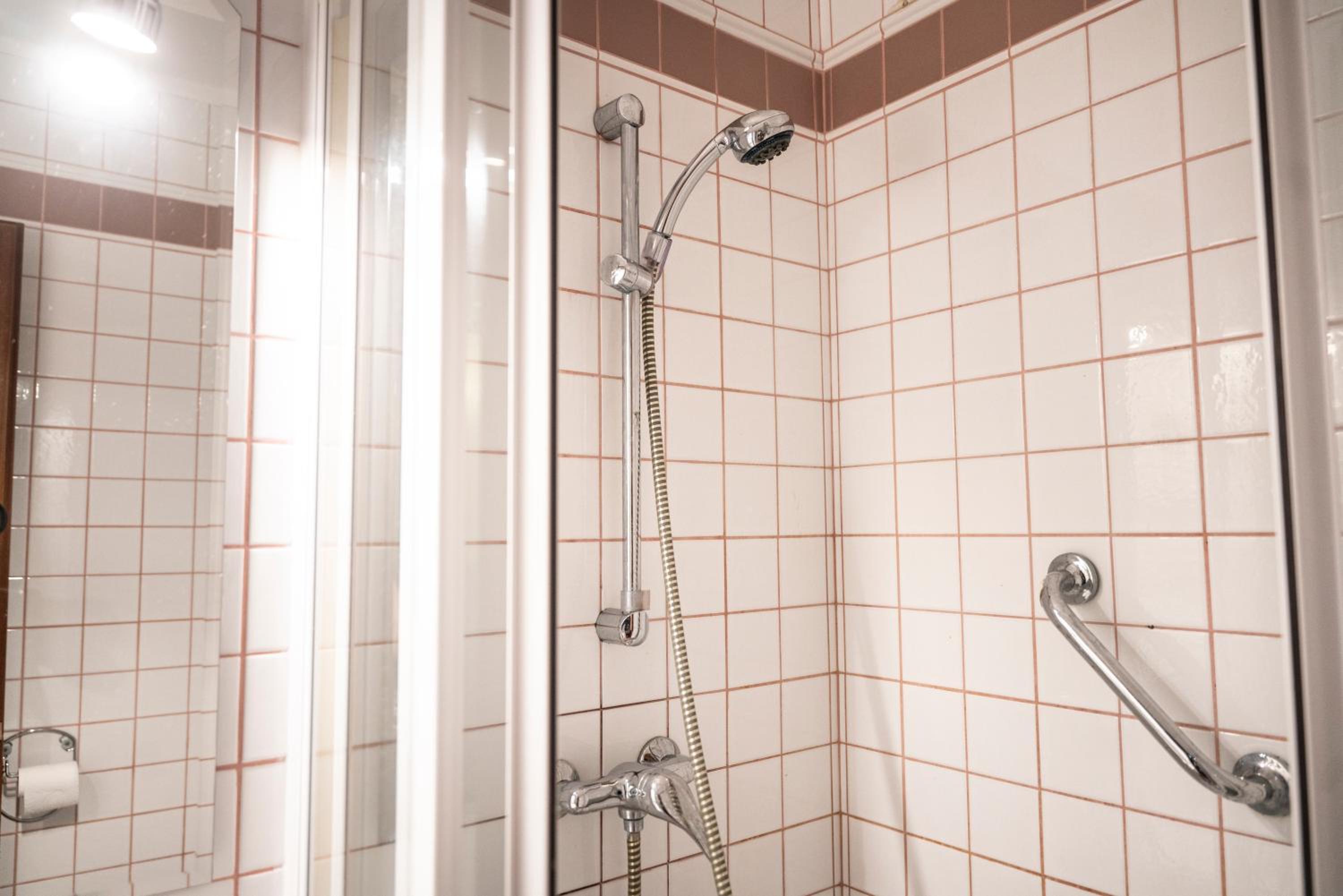 Triple Room - Photo 9