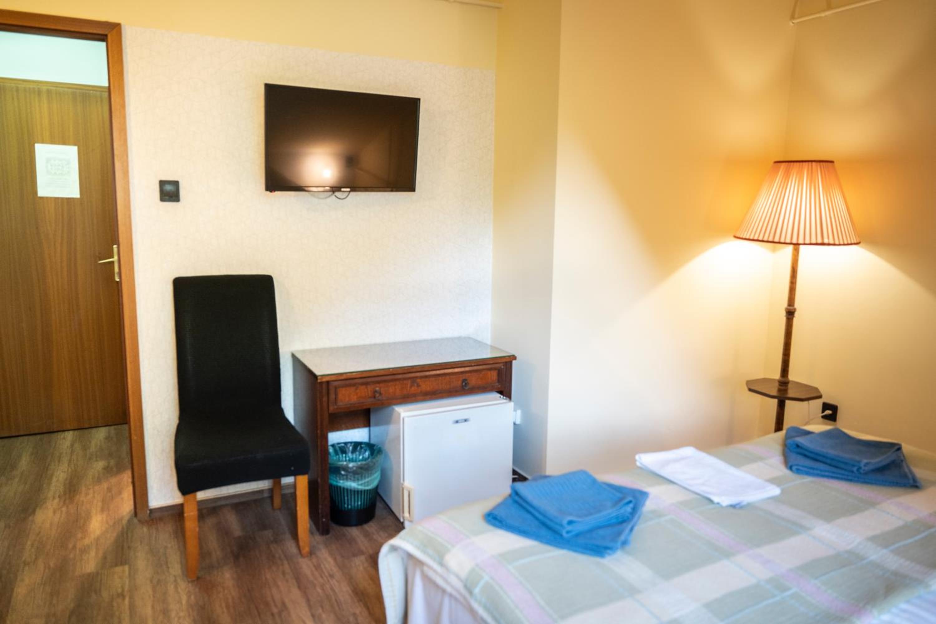 Triple Room - Photo 7