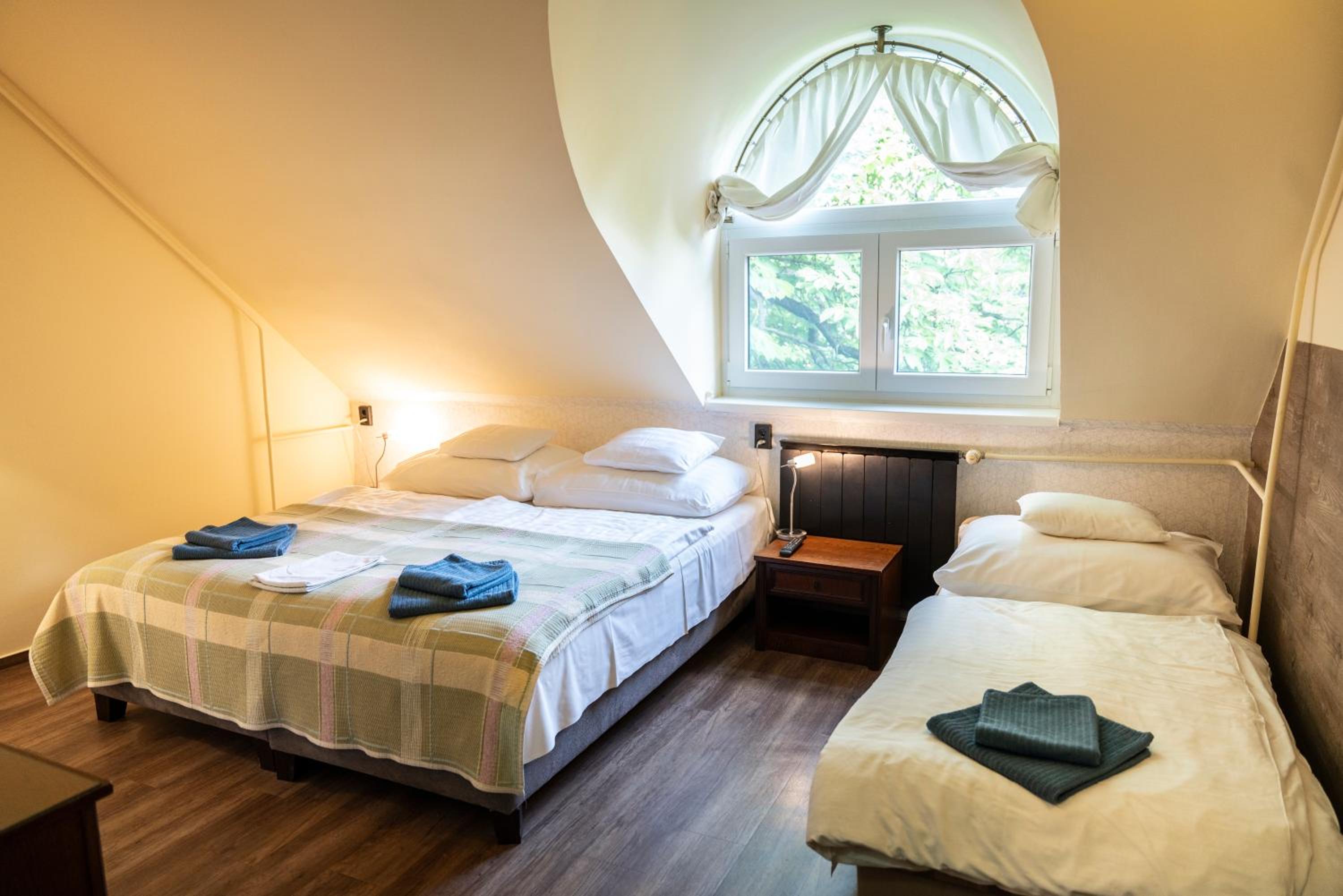 Triple Room - Photo 1