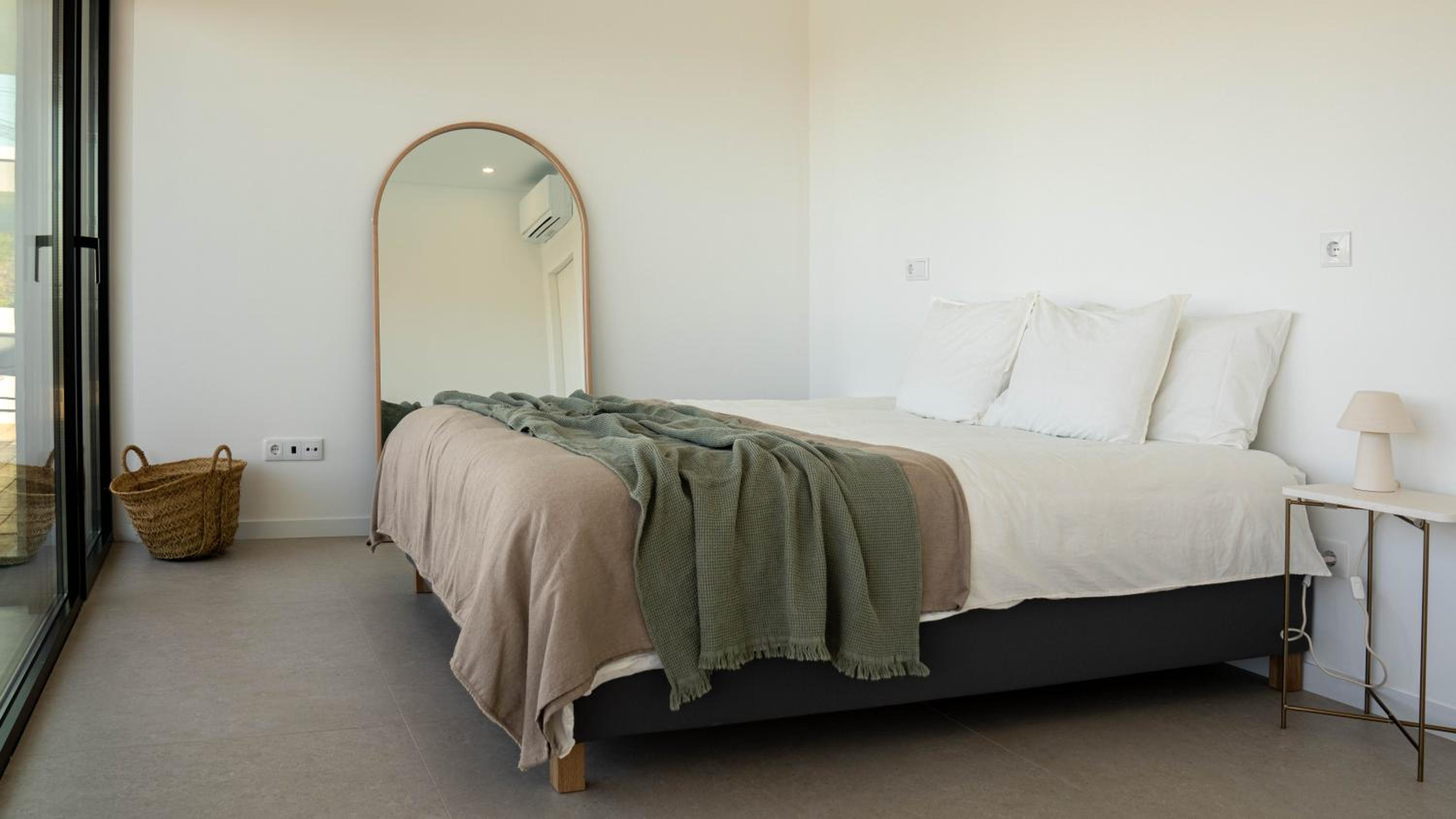 Three-Bedroom Villa photo 1