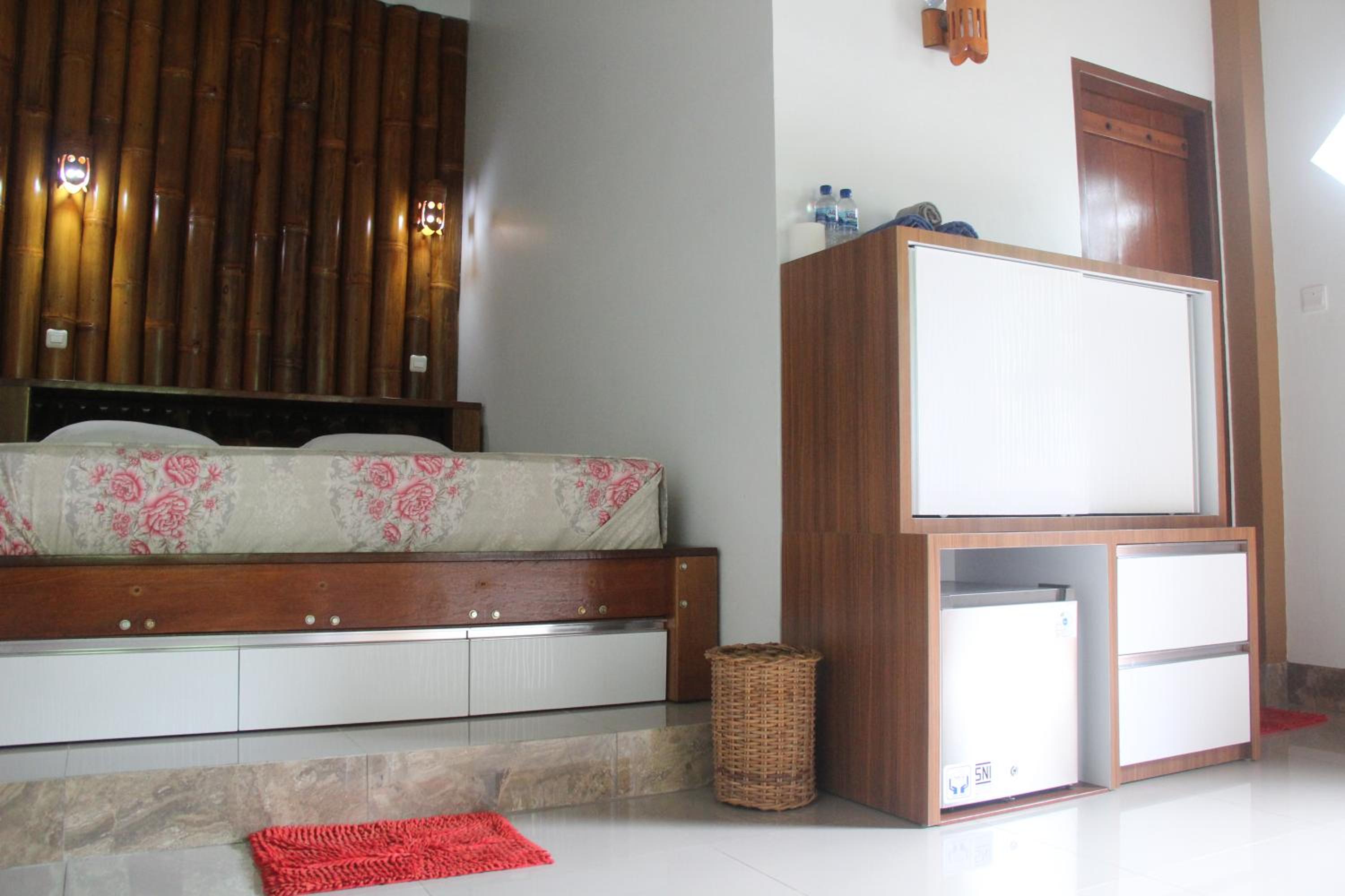 Double Room with Balcony - Photo 1