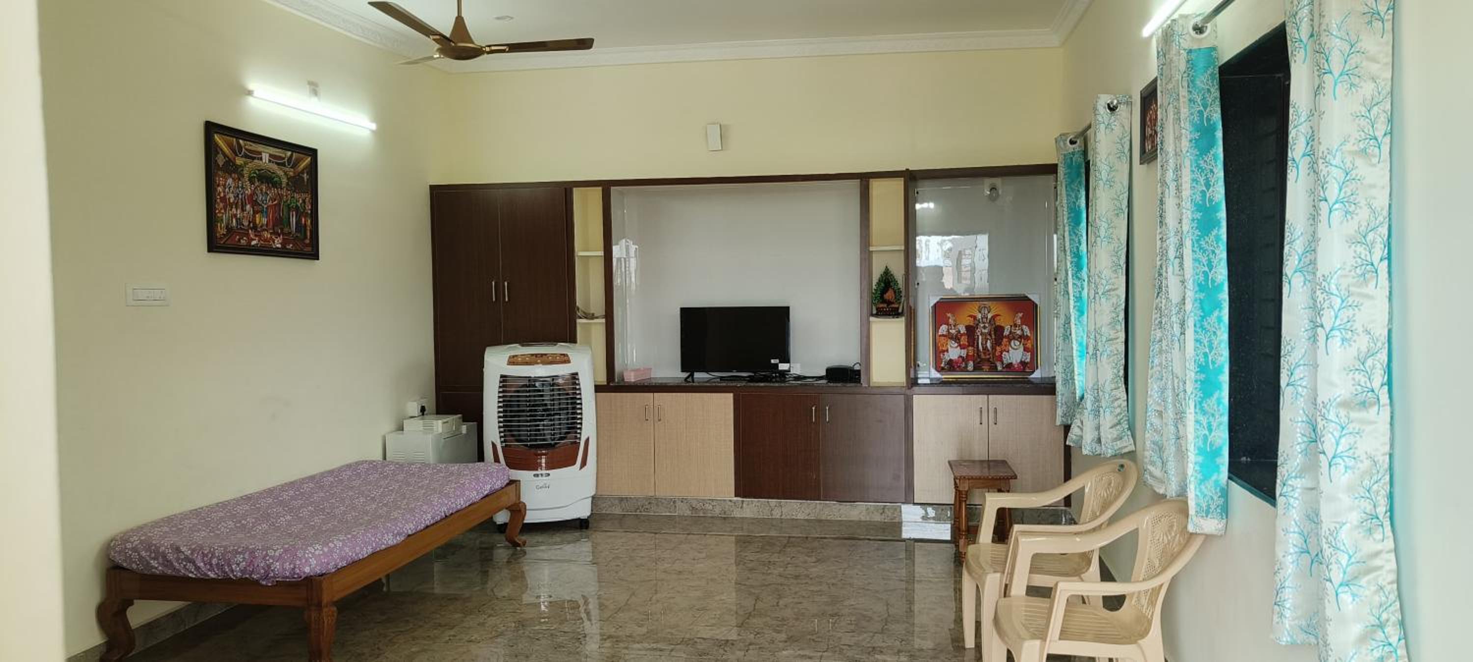 One-Bedroom House photo 2