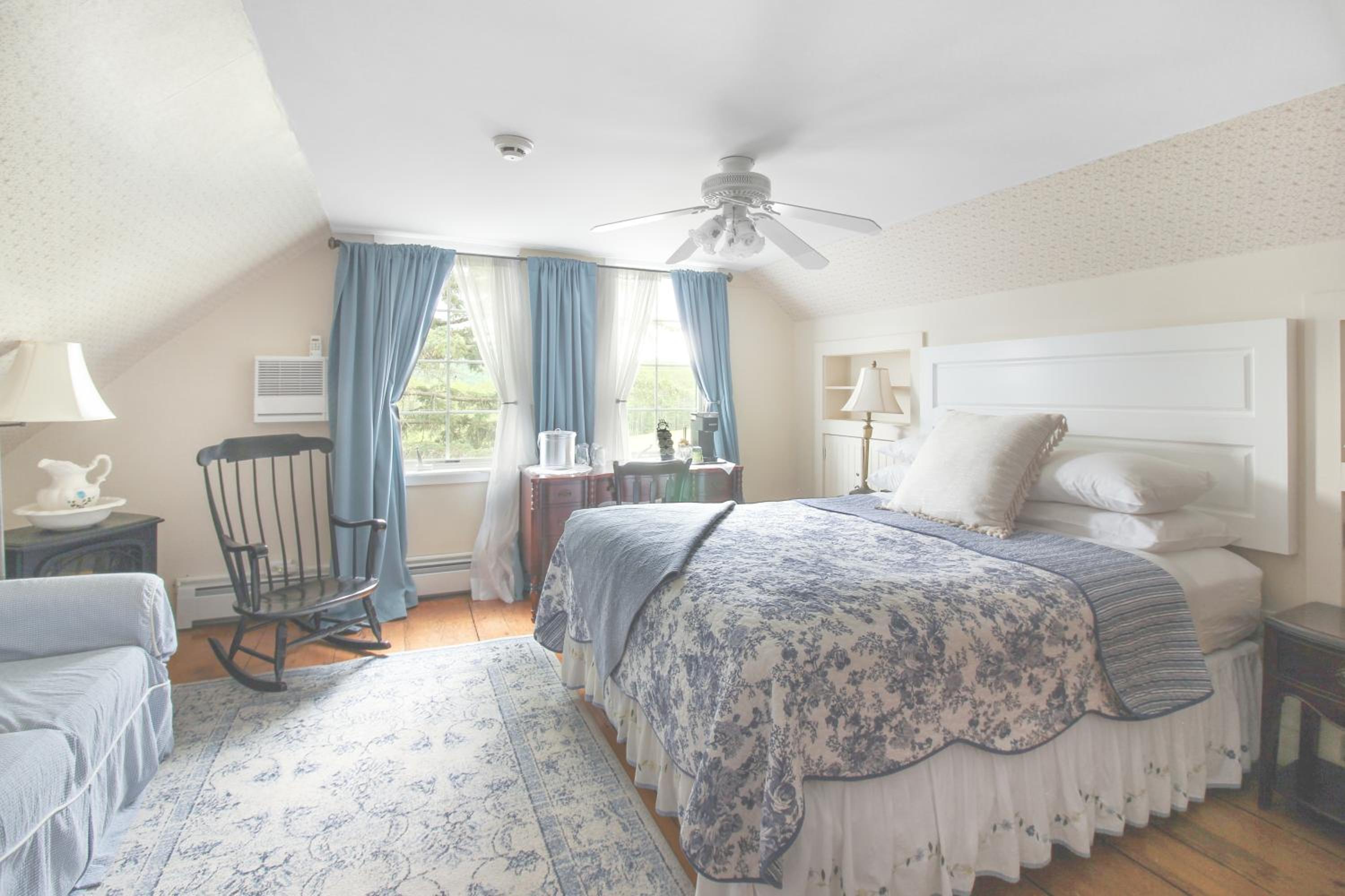Queen Room