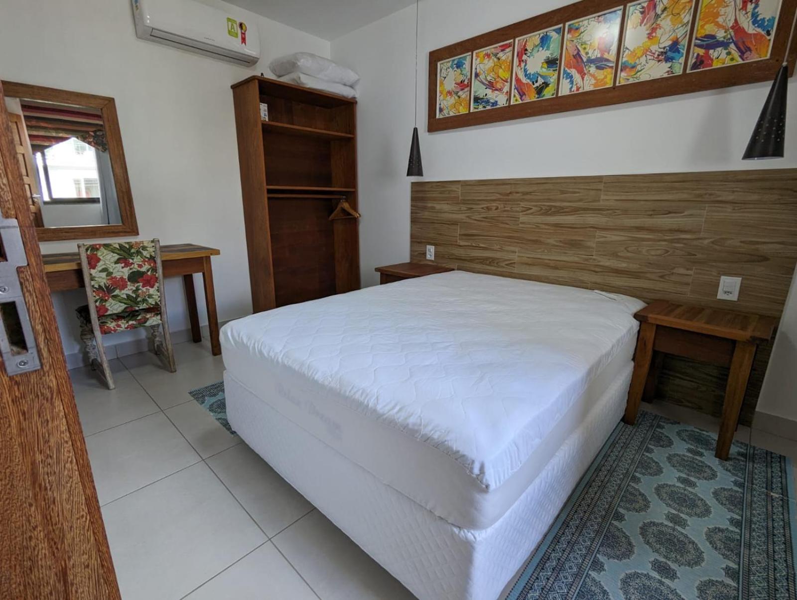 One-Bedroom Apartment - Non-Smoking photo 2