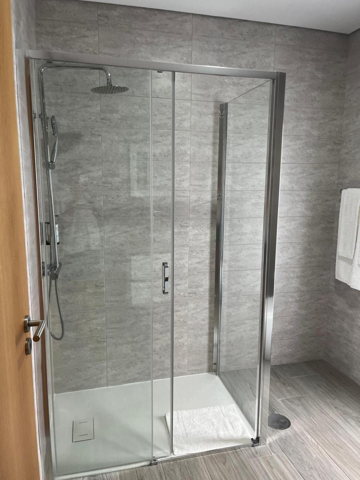 Family Room with Private Bathroom - Photo 6