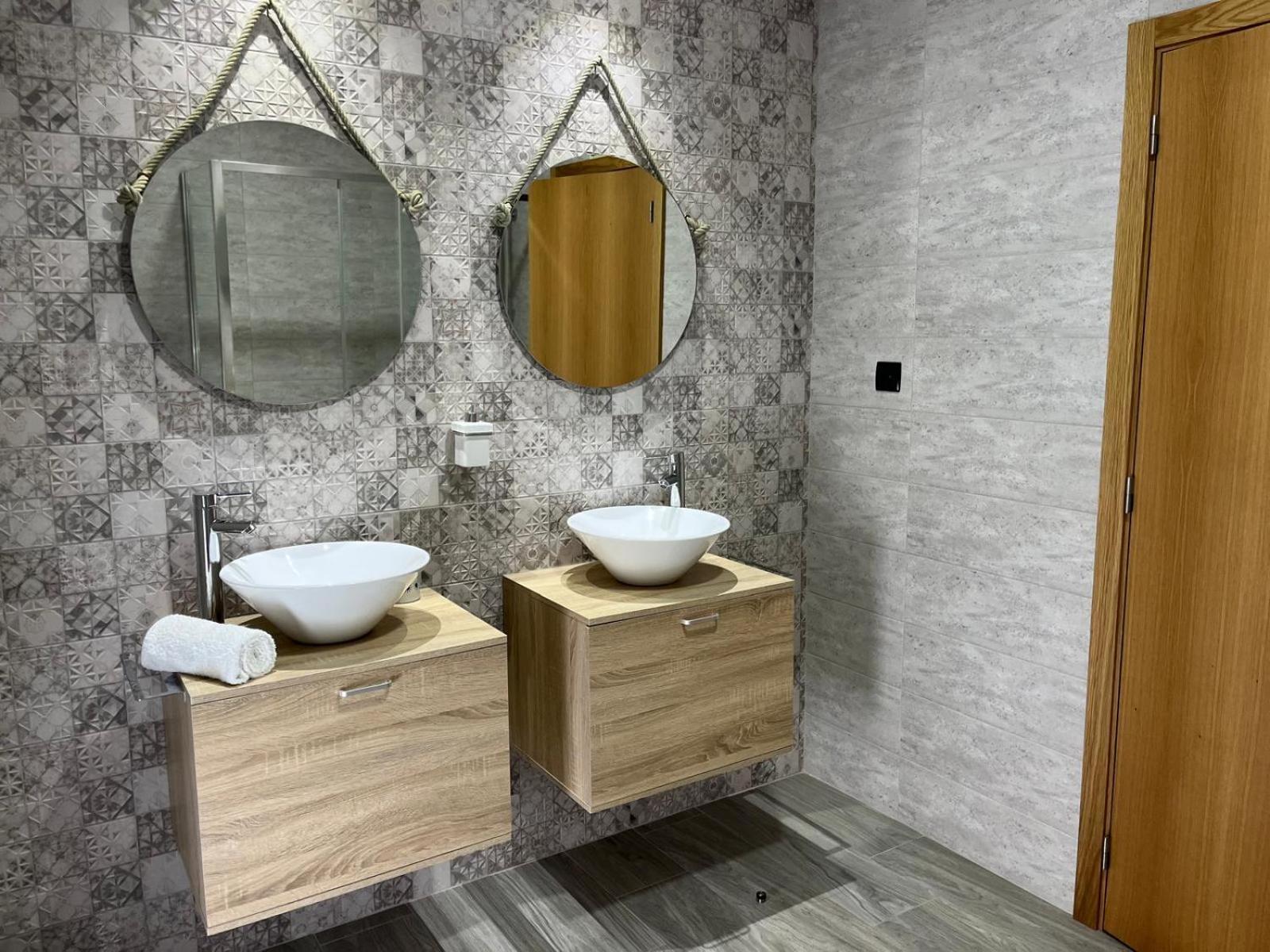 Family Room with Private Bathroom - Photo 17