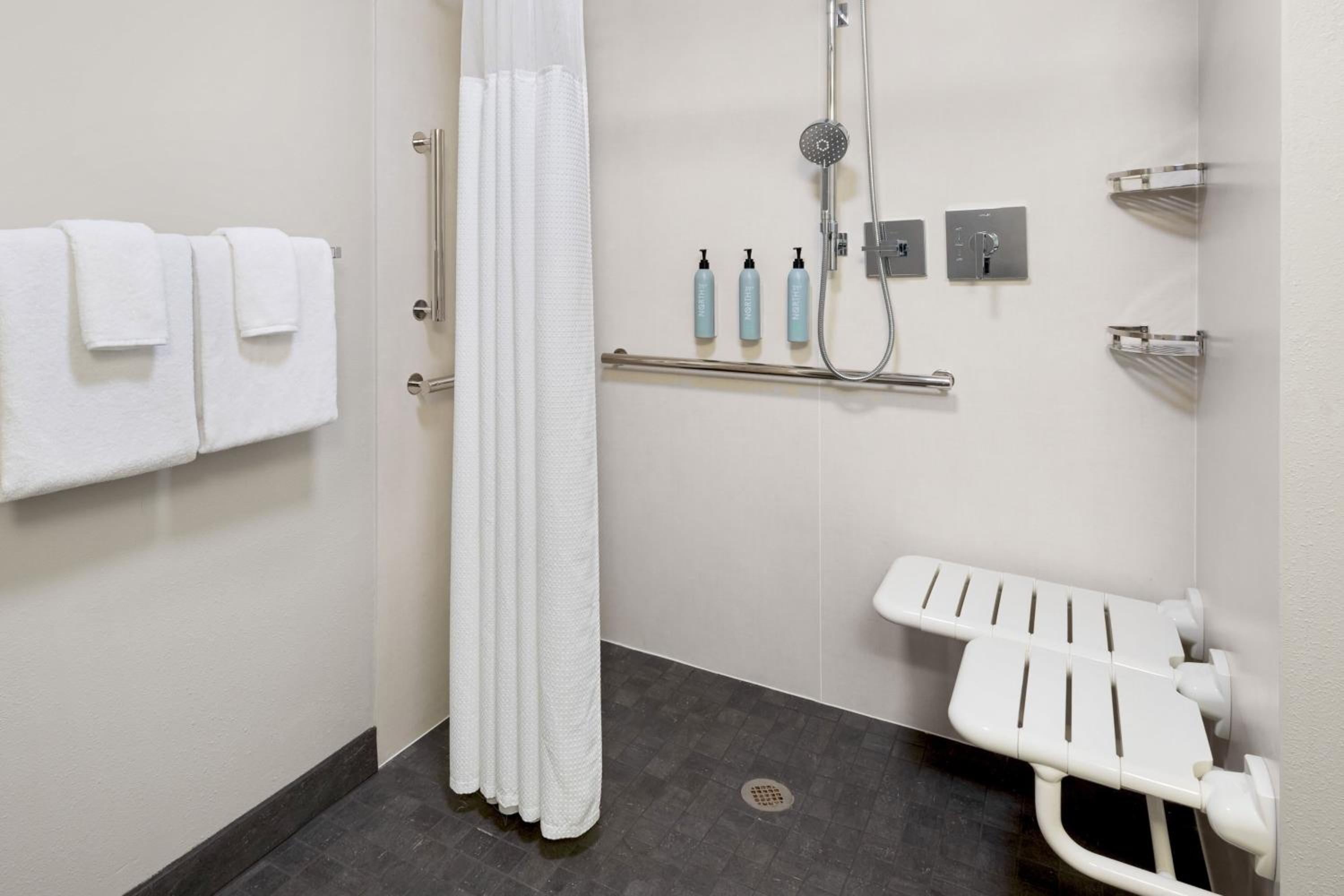 Queen Room with Two Queen Beds and Roll-in Shower - Mobility and Hearing Accessible photo 2