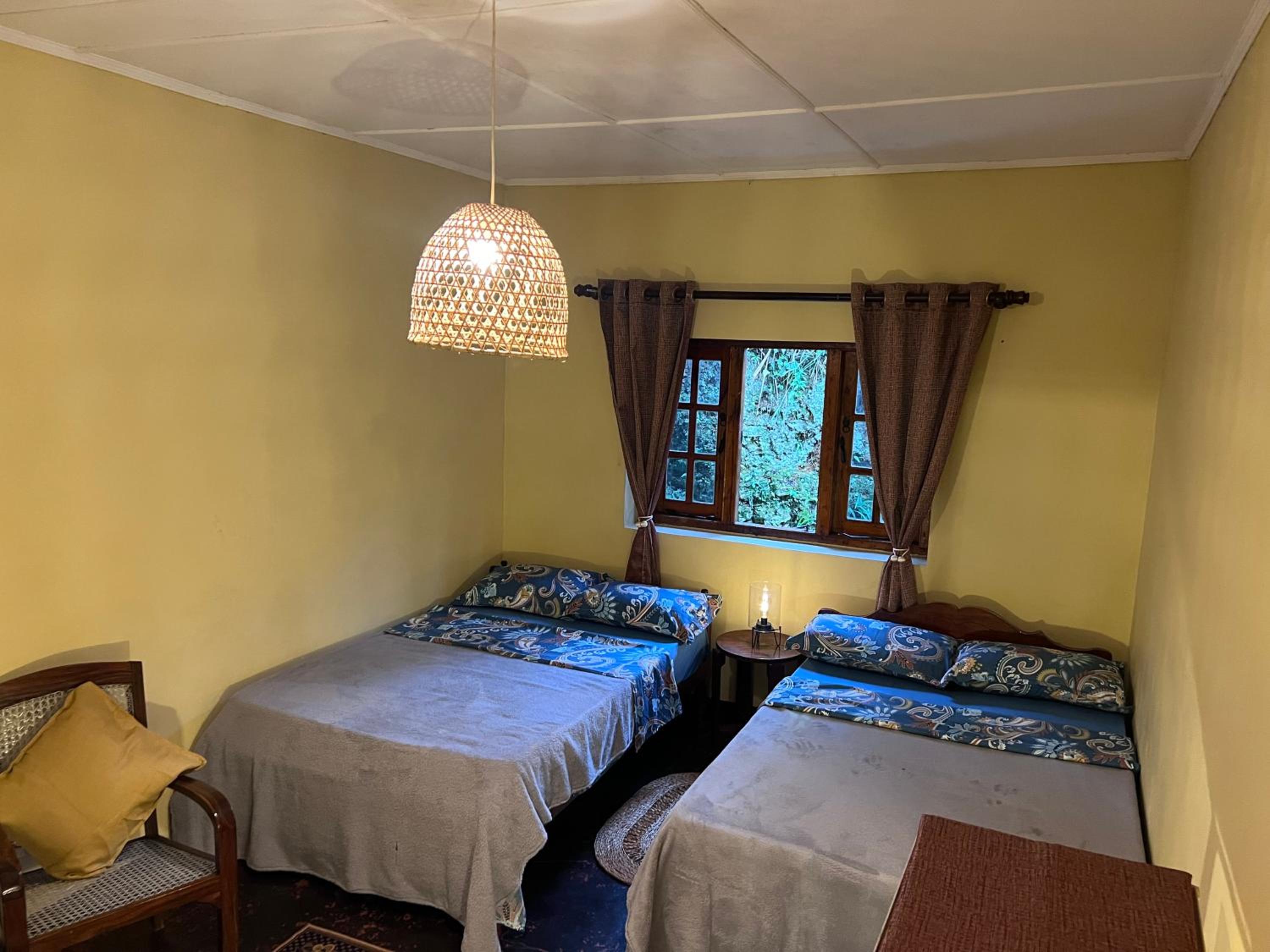 Quadruple Room with Shared Bathroom photo 3