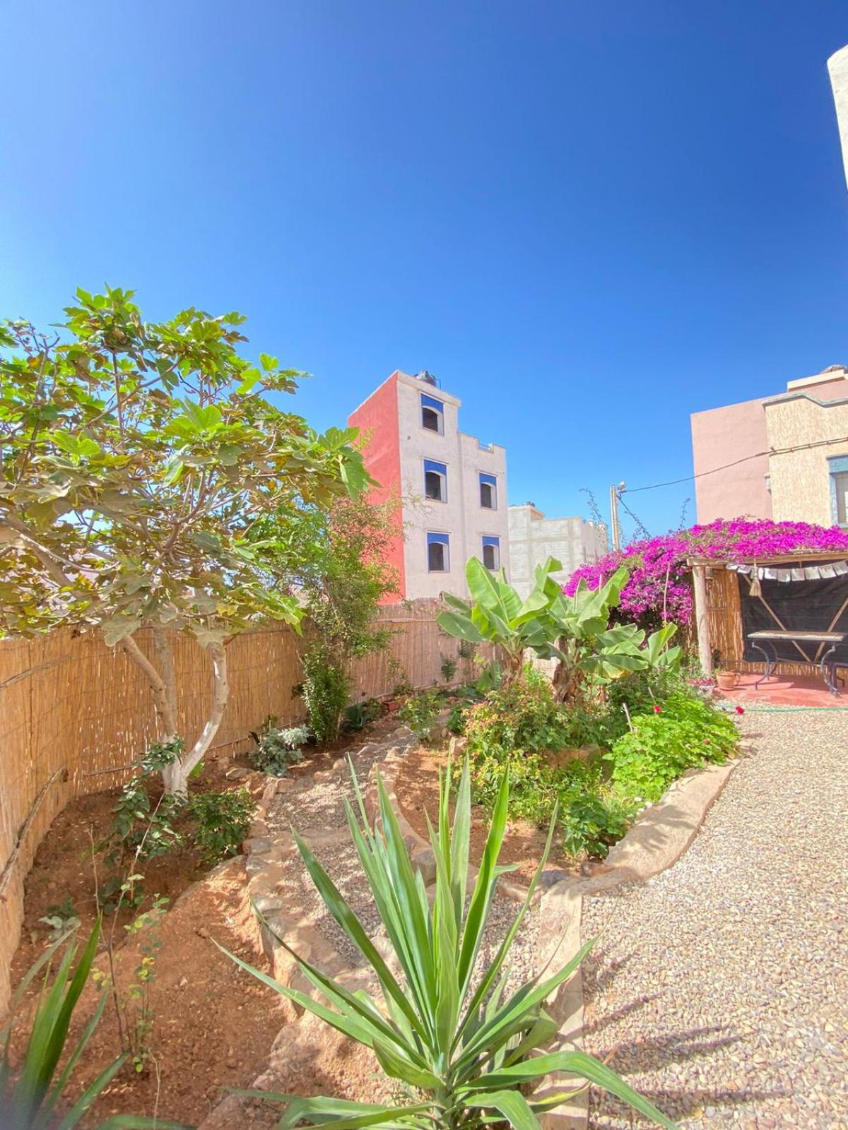 Two-Bedroom Apartment with Garden View photo 2