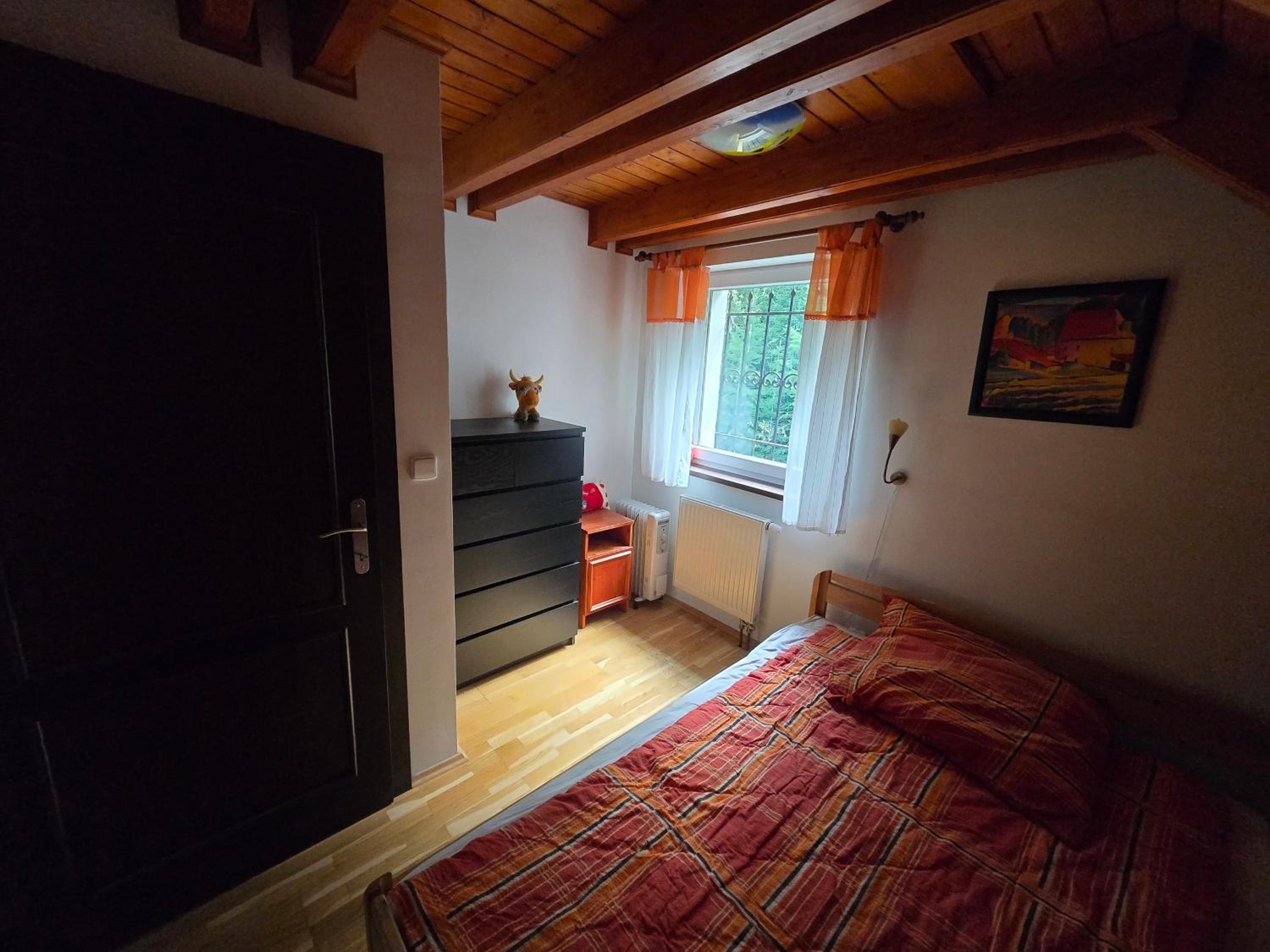 Three-Bedroom House photo 3