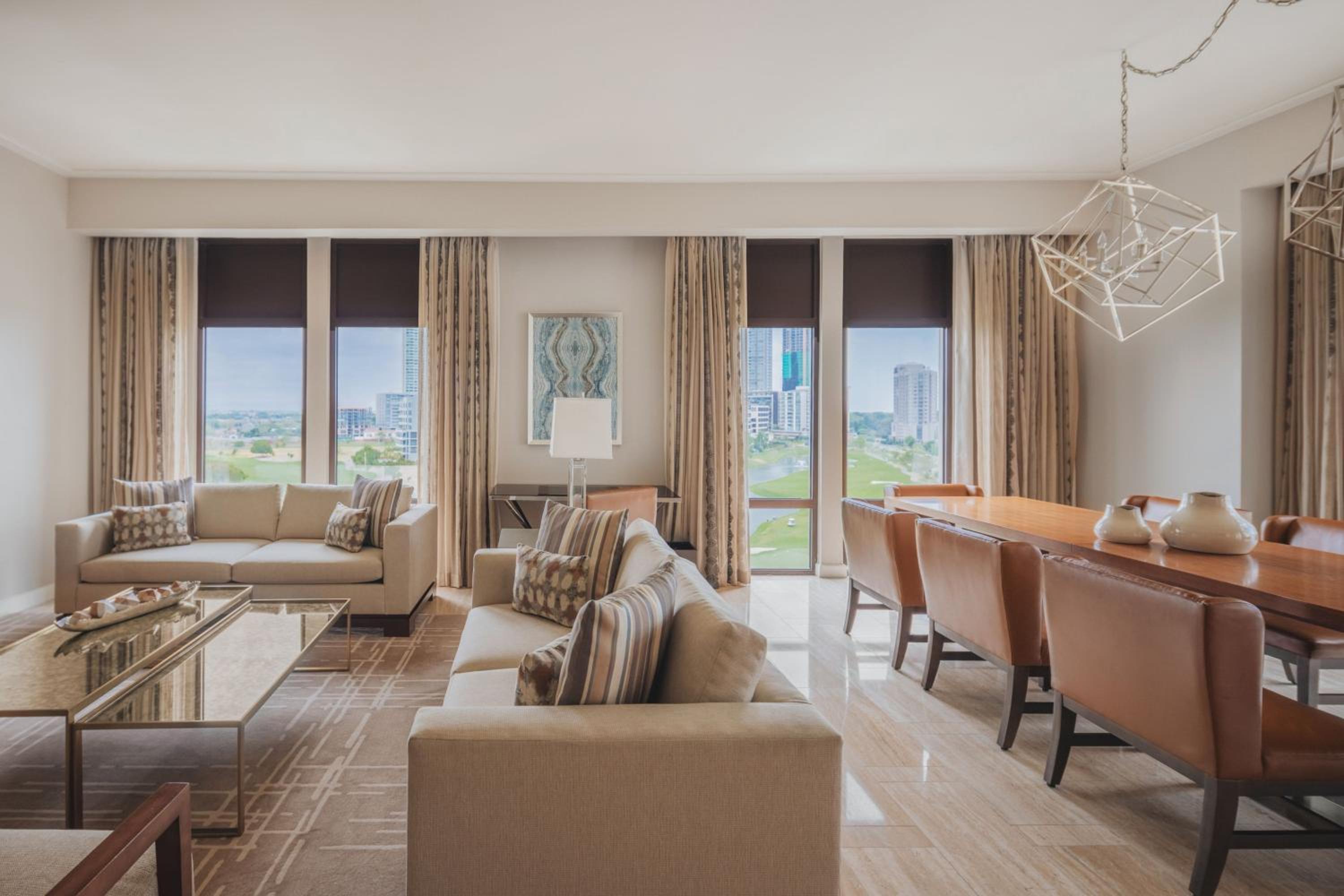 One-Bedroom Master Suite with Golf View and Terrace photo 3