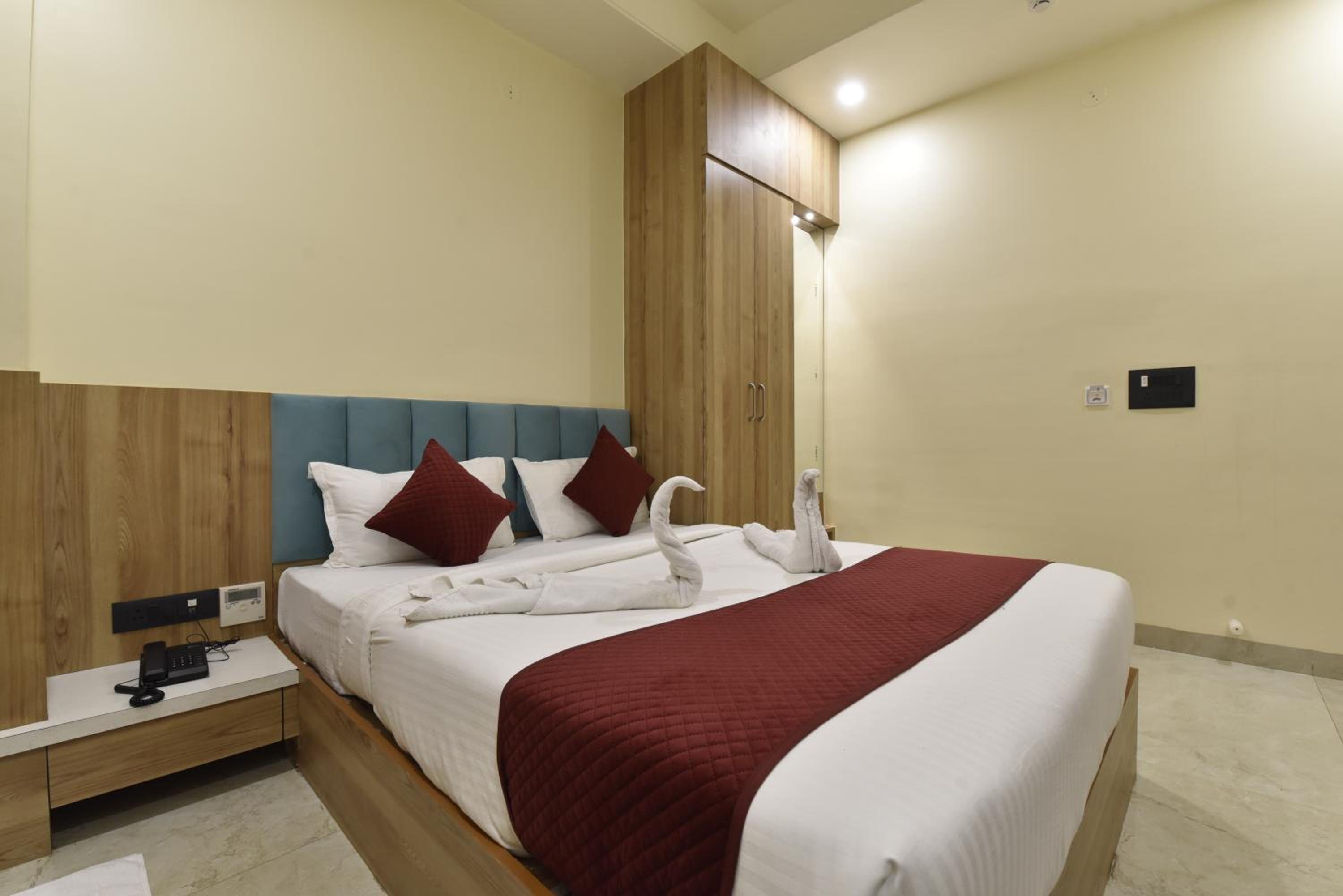 Deluxe Room - Photo 47