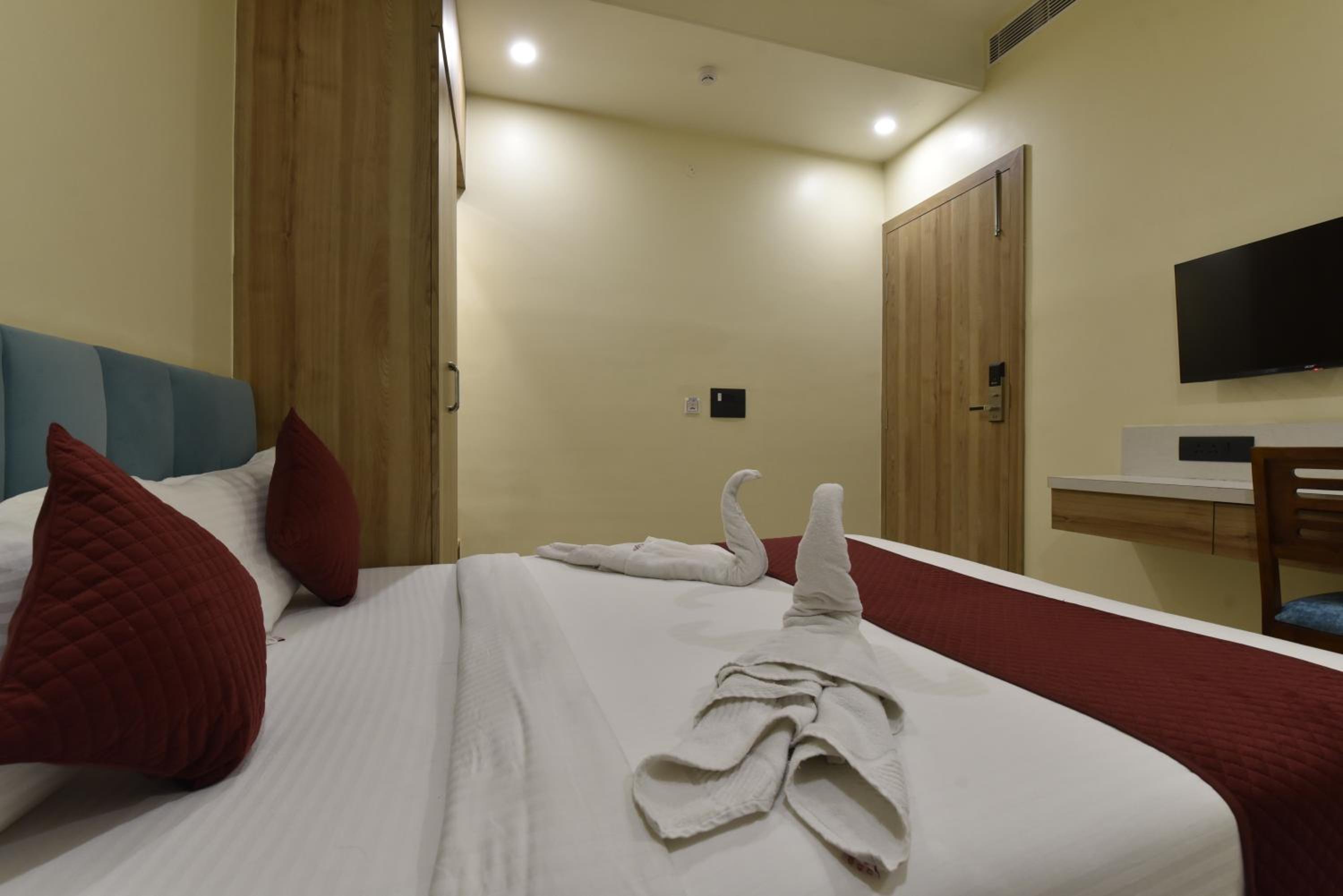 Deluxe Room - Photo 44