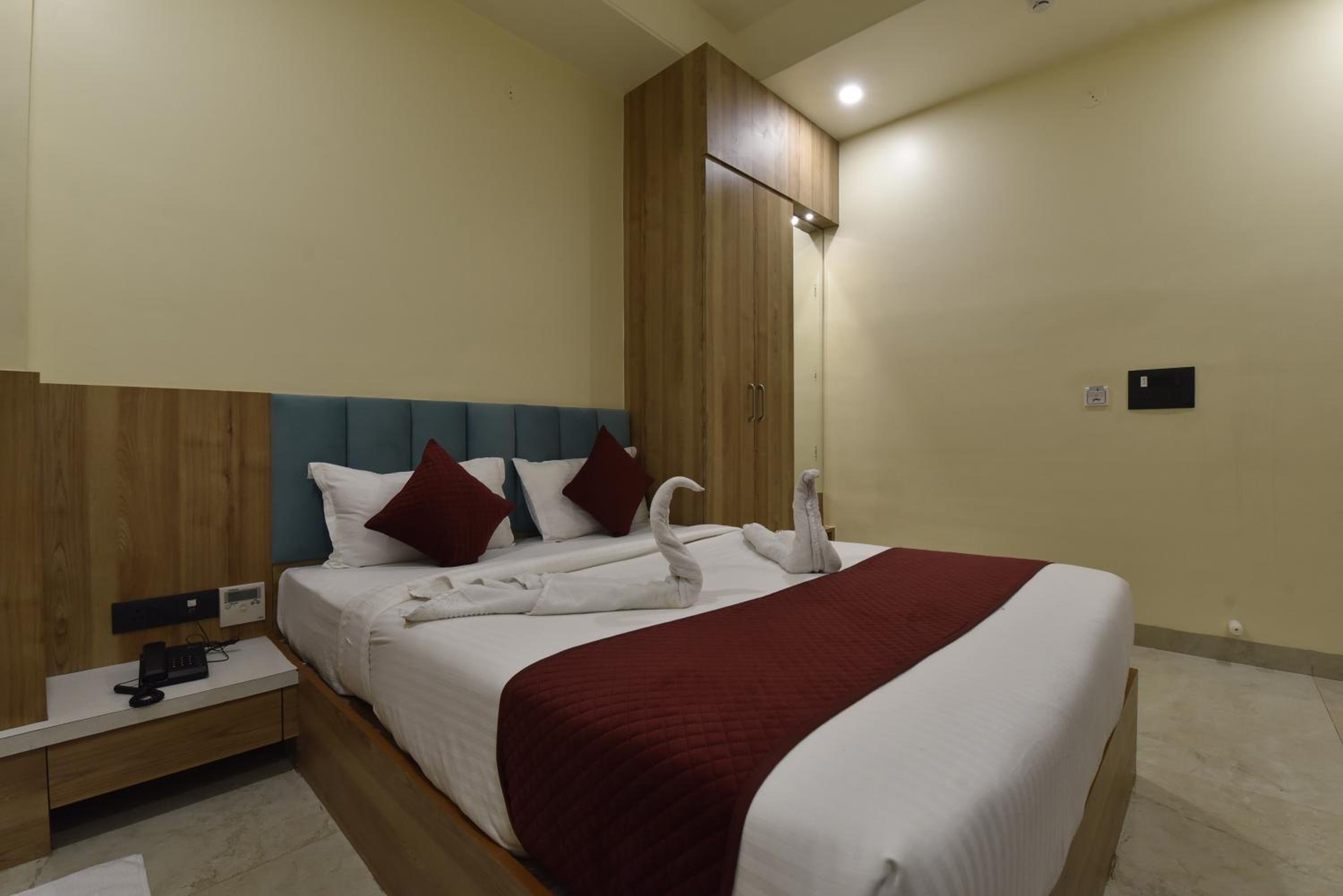 Deluxe Room - Photo 42