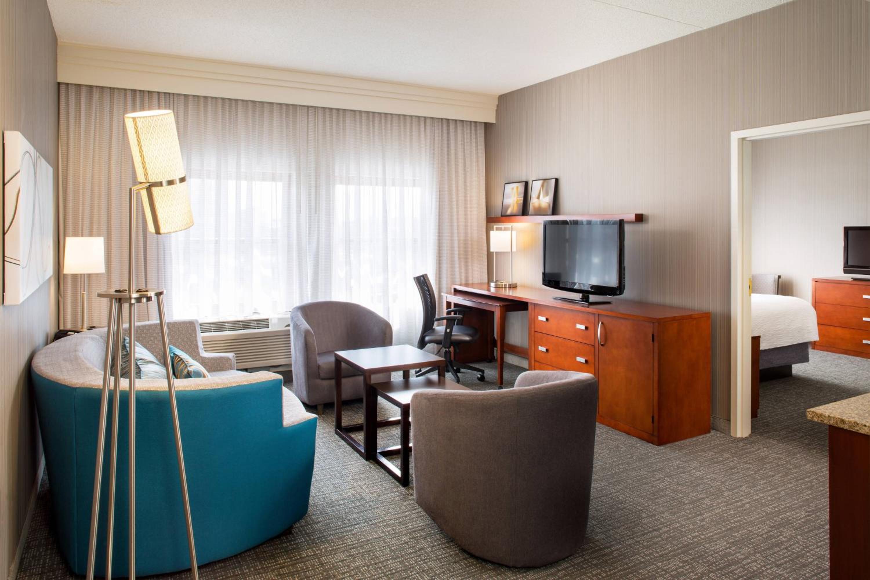 One-Bedroom Suite with City View