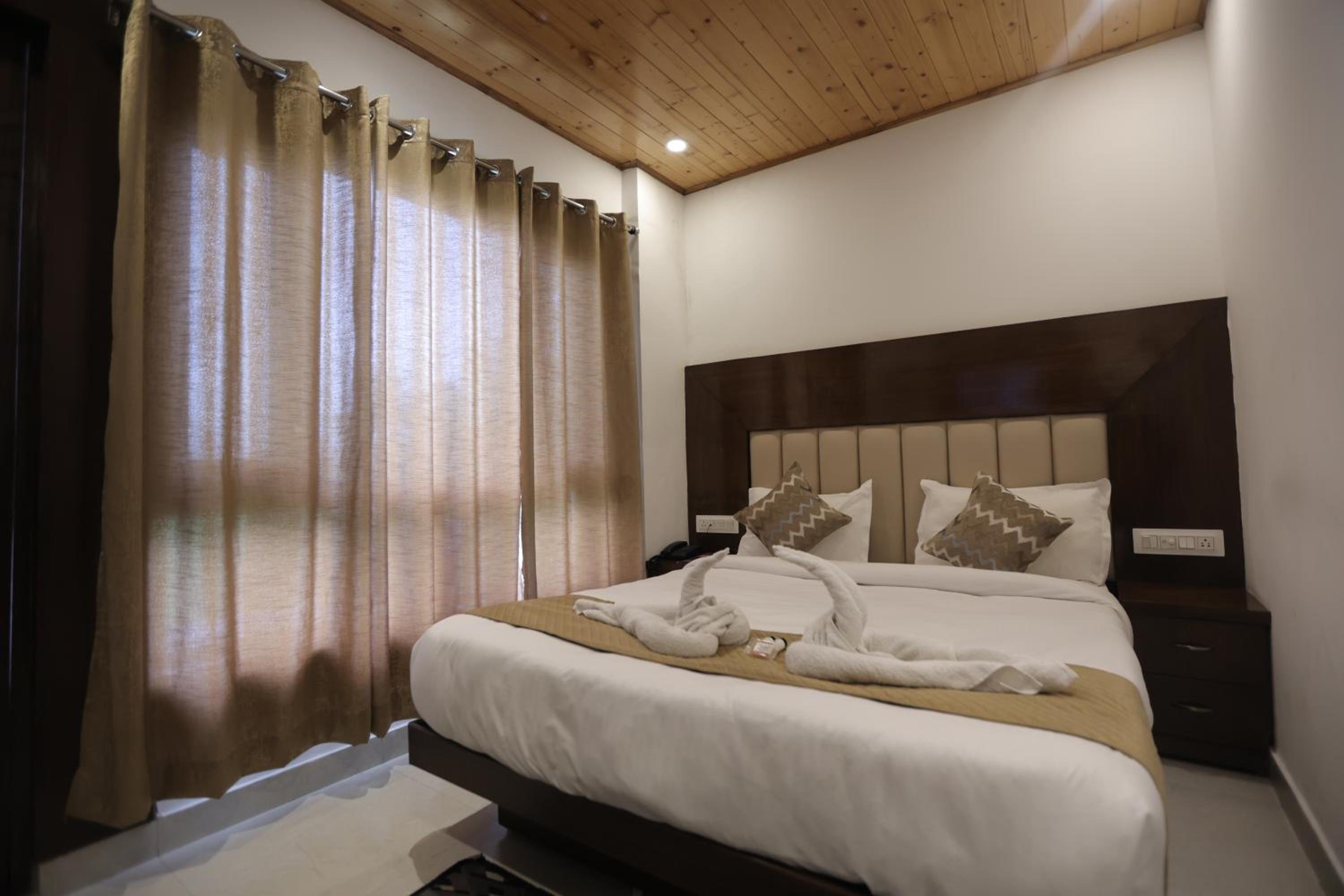 Deluxe Queen Room photo 2