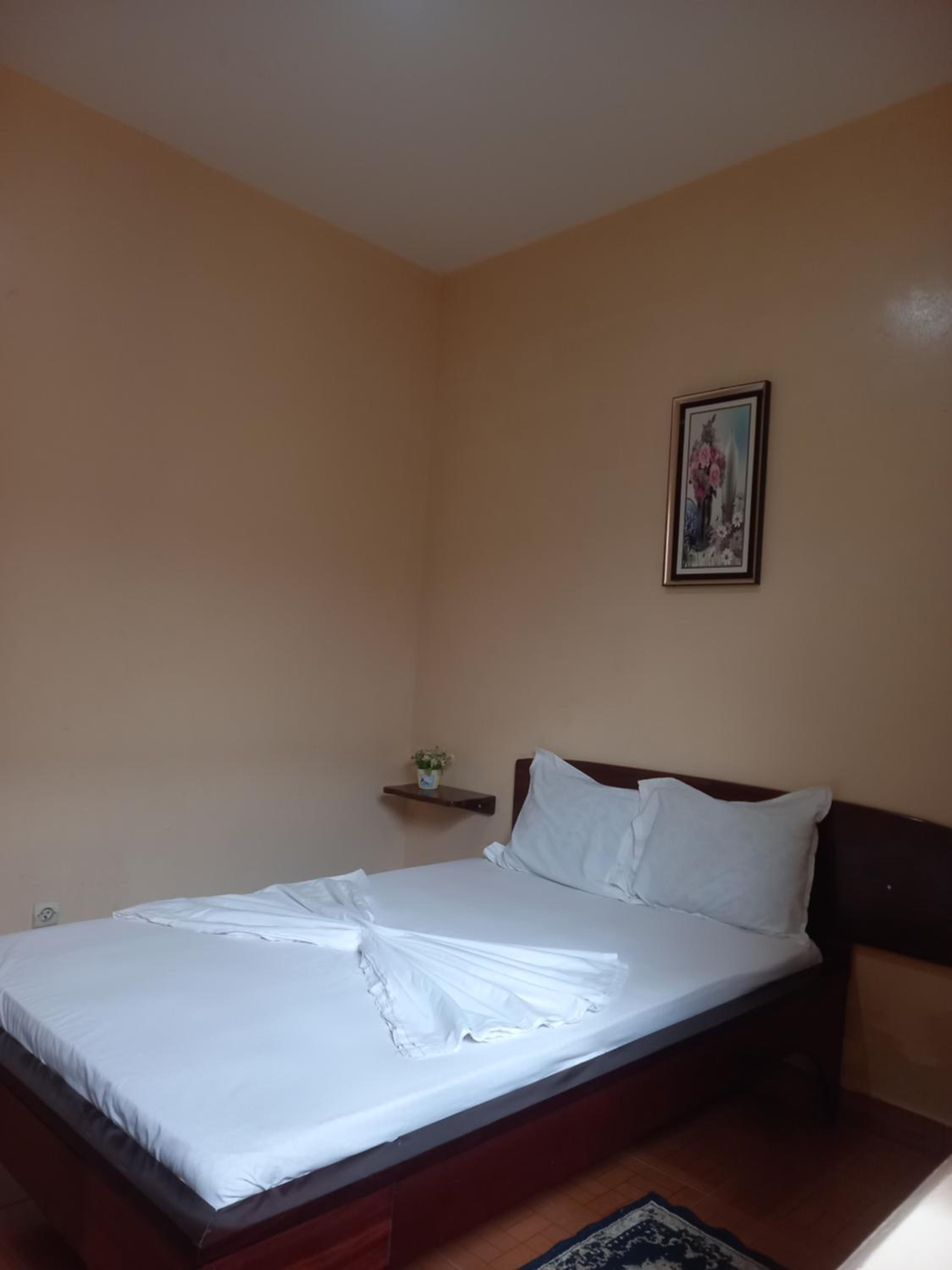 Double Room with Shared Bathroom photo 1