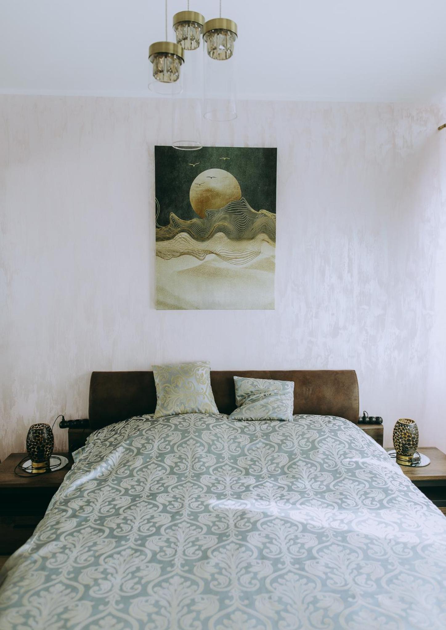 One-Bedroom Apartment - Photo 37