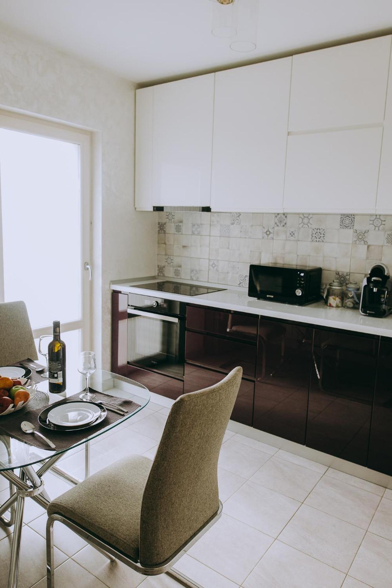 One-Bedroom Apartment - Photo 12