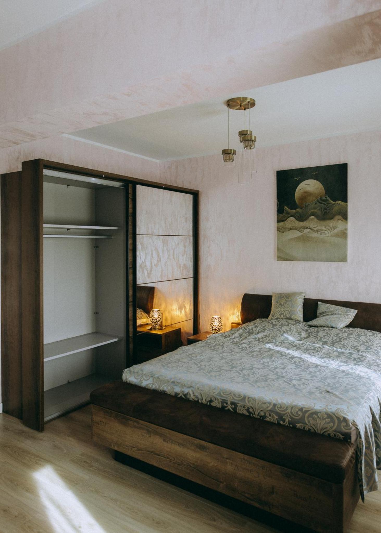 One-Bedroom Apartment - Photo 27