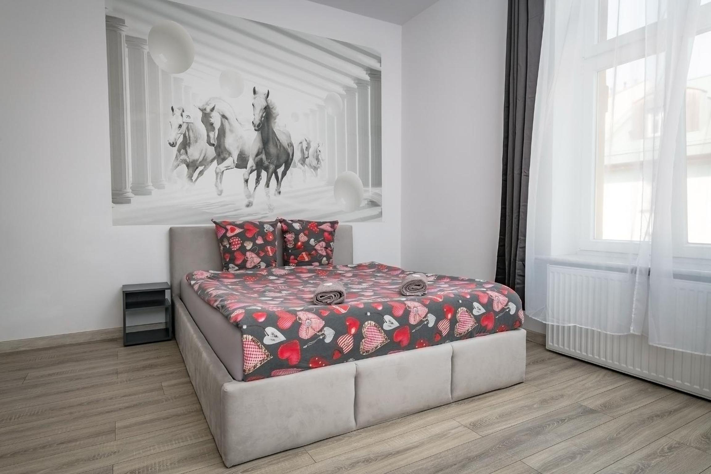 Deluxe Double Room with Shower - Photo 4