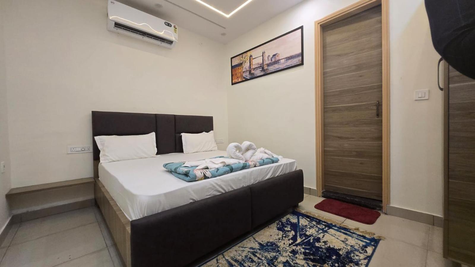 Deluxe Room (2 Adults + 1 Child) photo 1