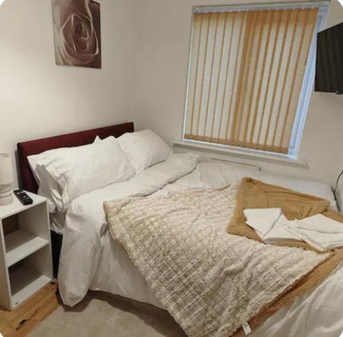 Double Room with Shared Bathroom