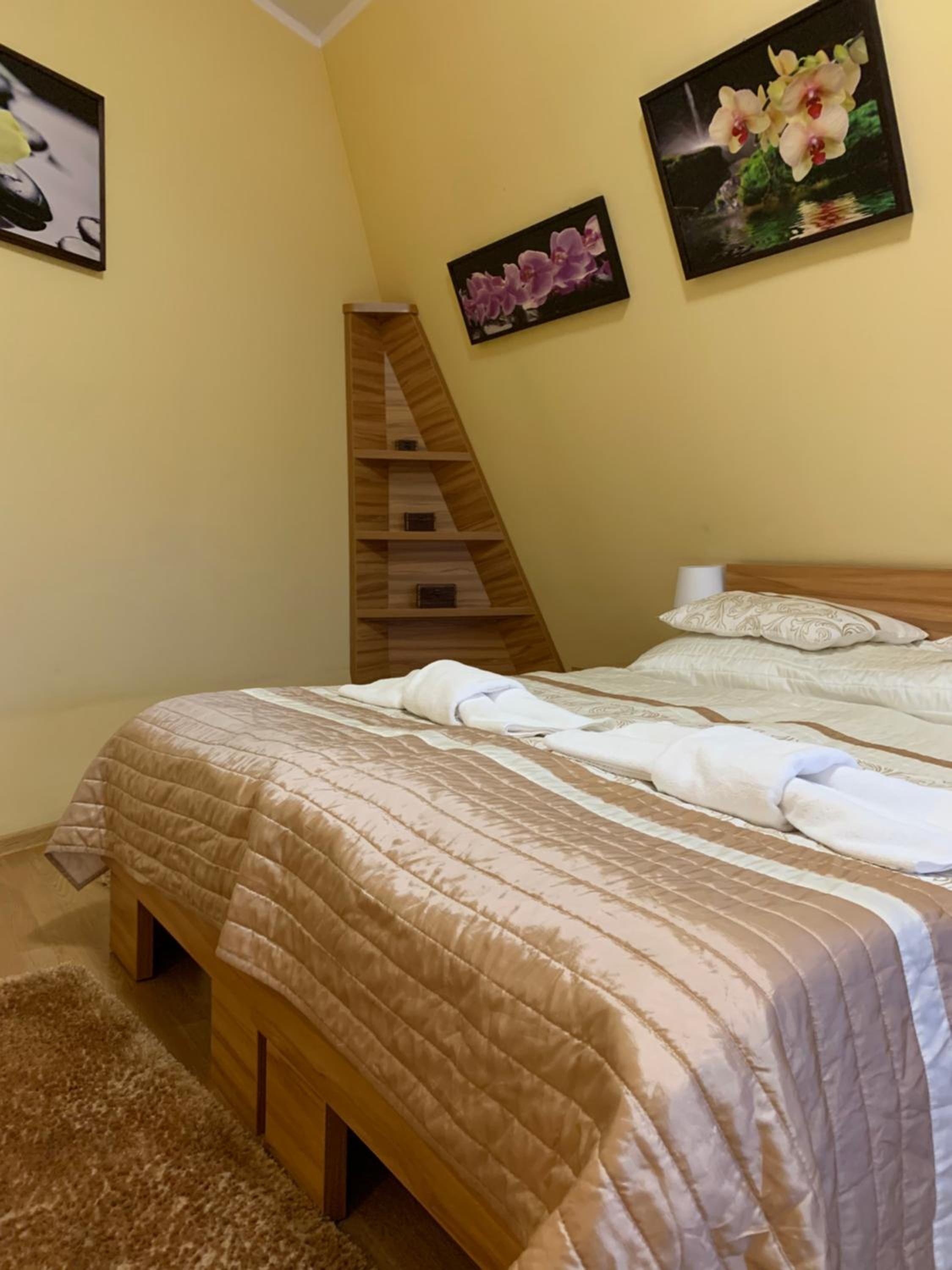 Standard Triple Room - Photo 10