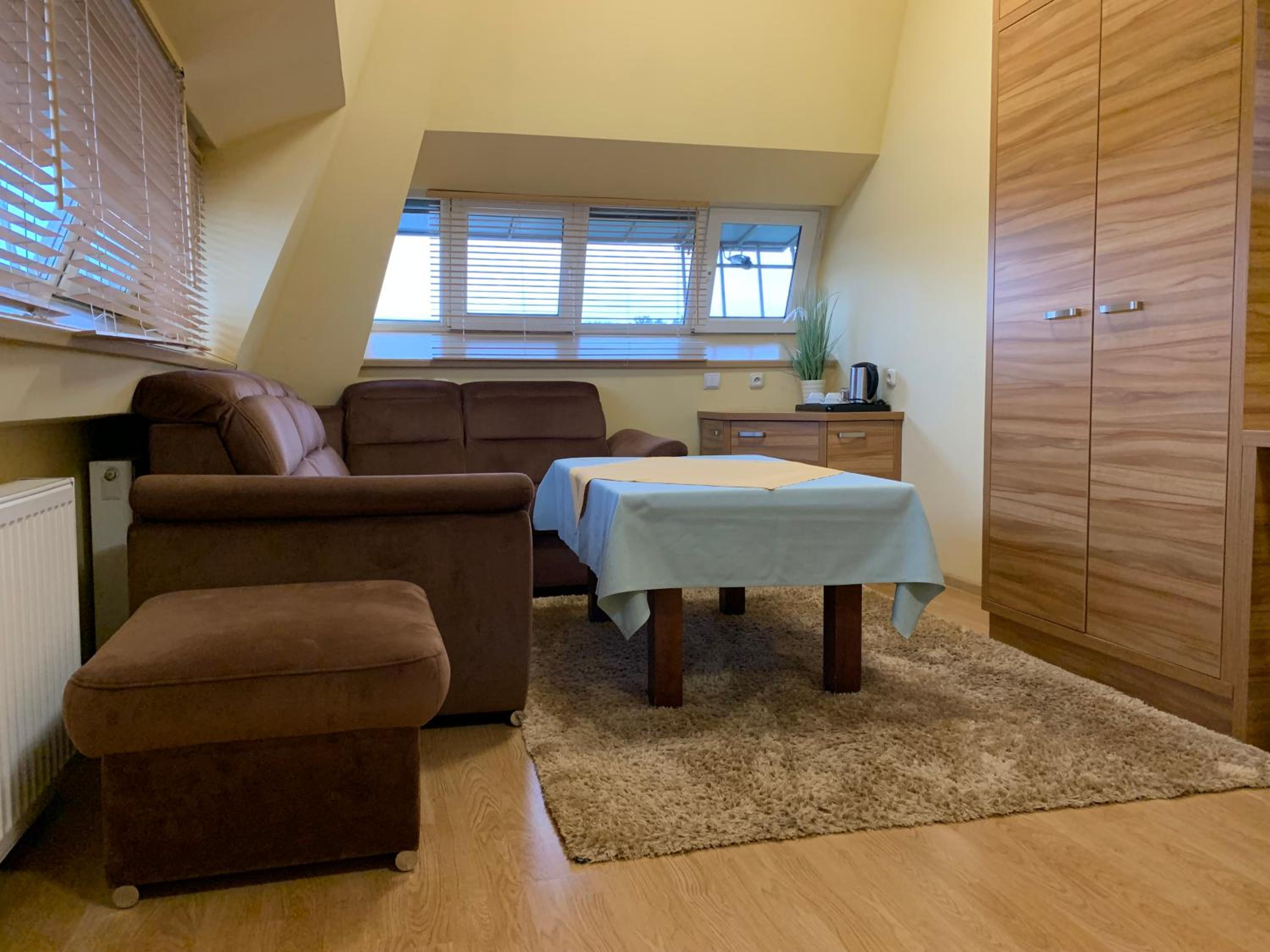 Standard Triple Room - Photo 5