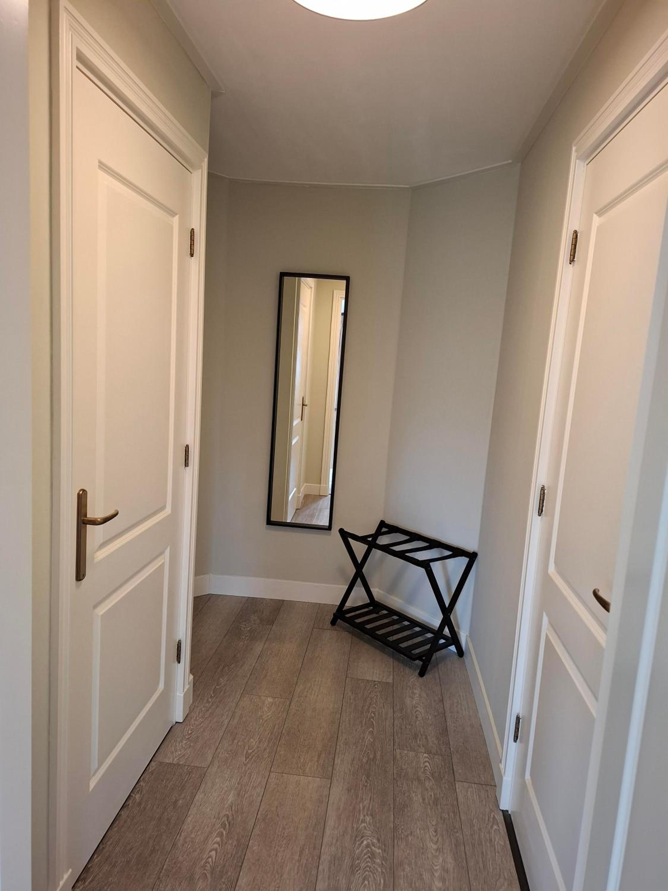 One-Bedroom House photo 1