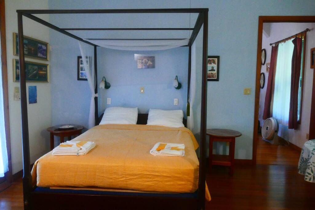 Three-Bedroom Chalet photo 1