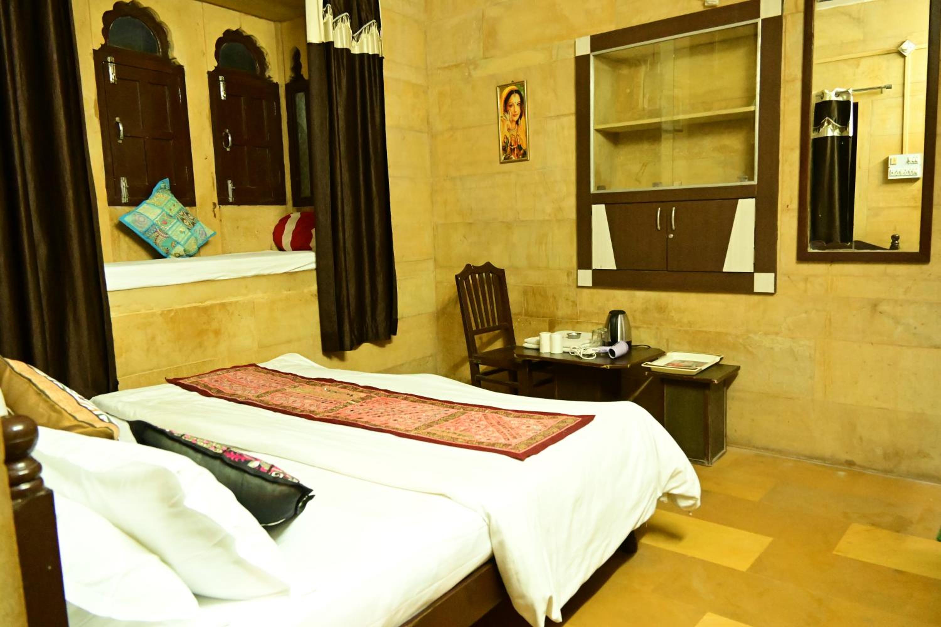 Deluxe Room - Photo 4