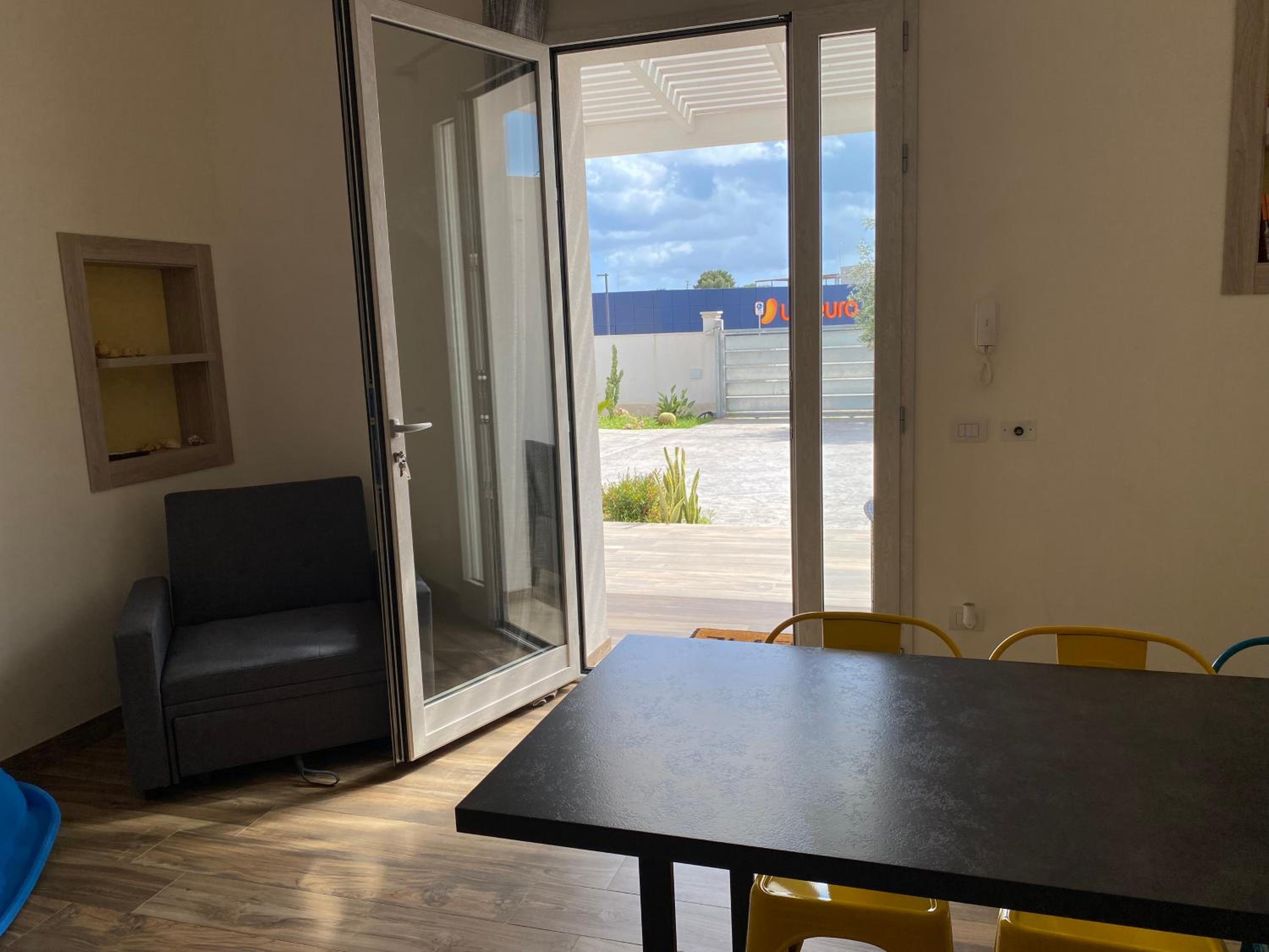 One-Bedroom Standard Apartment