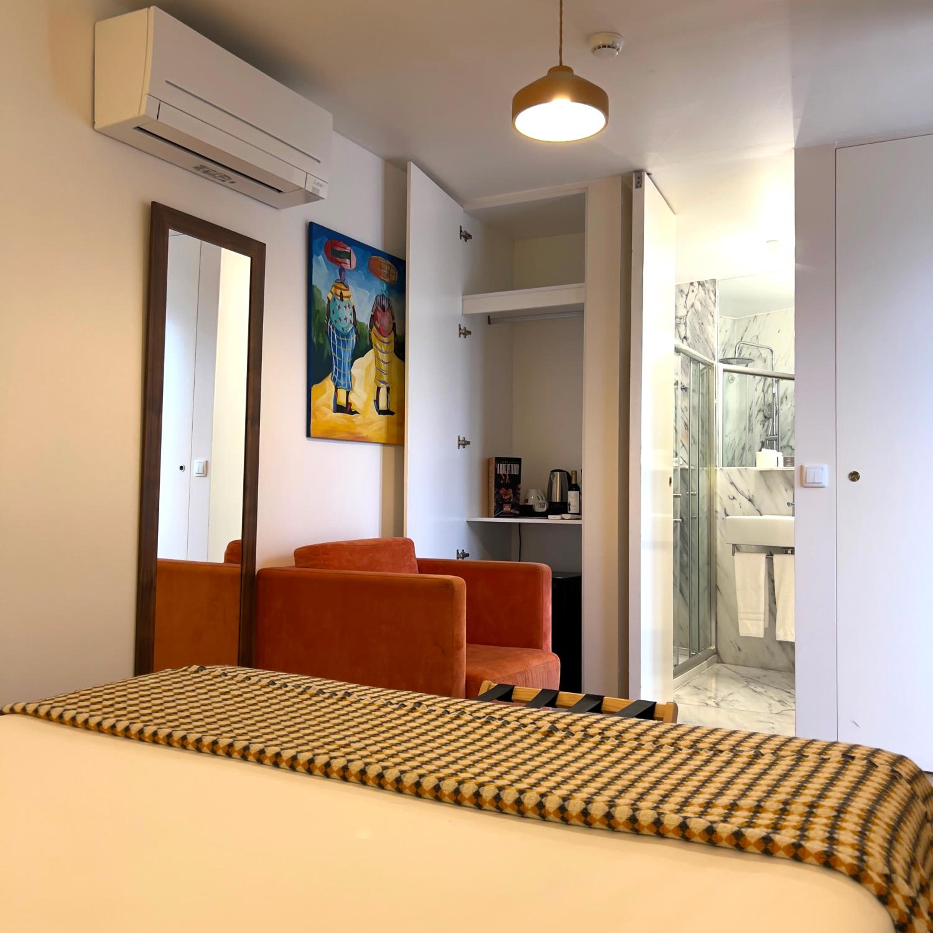 Small Double Room photo 1