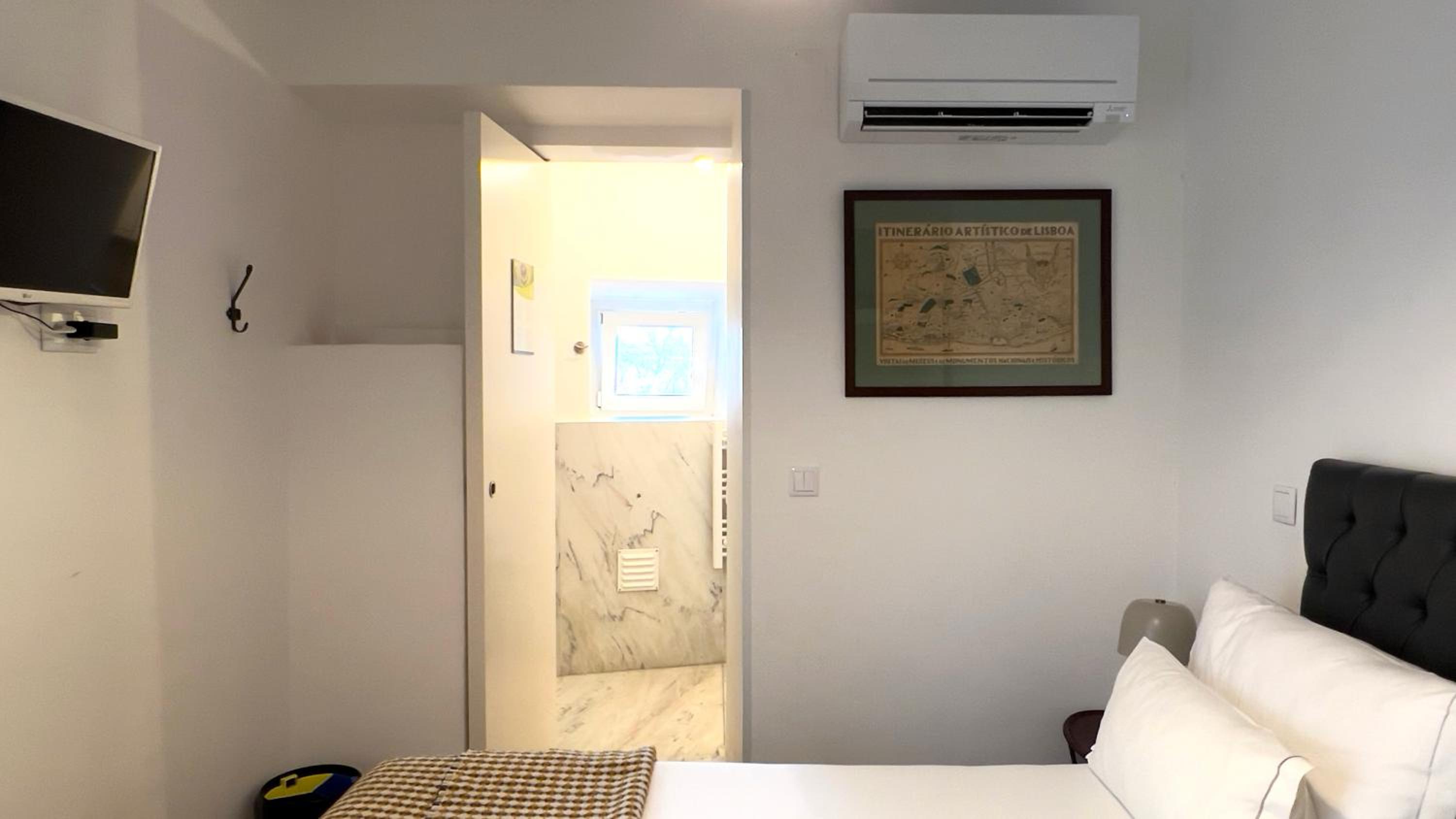 Small Double Room photo 2