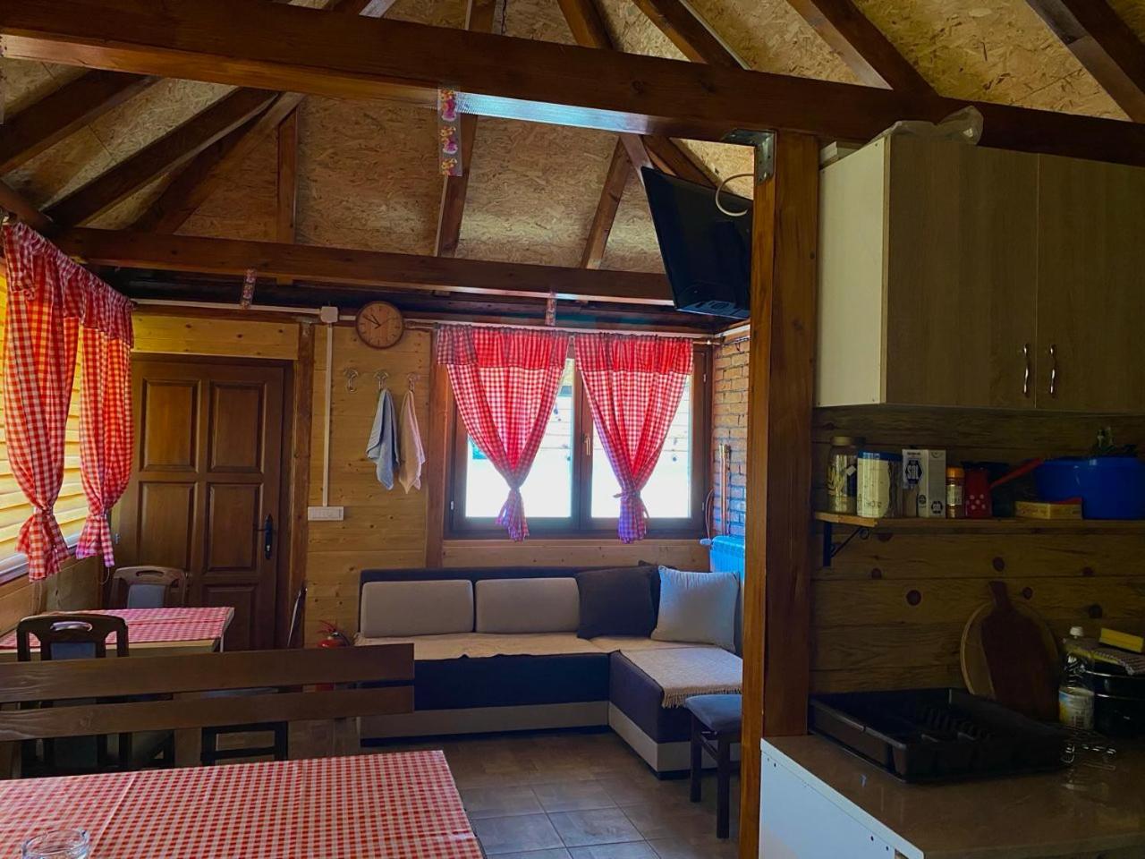 Two-Bedroom House photo 3