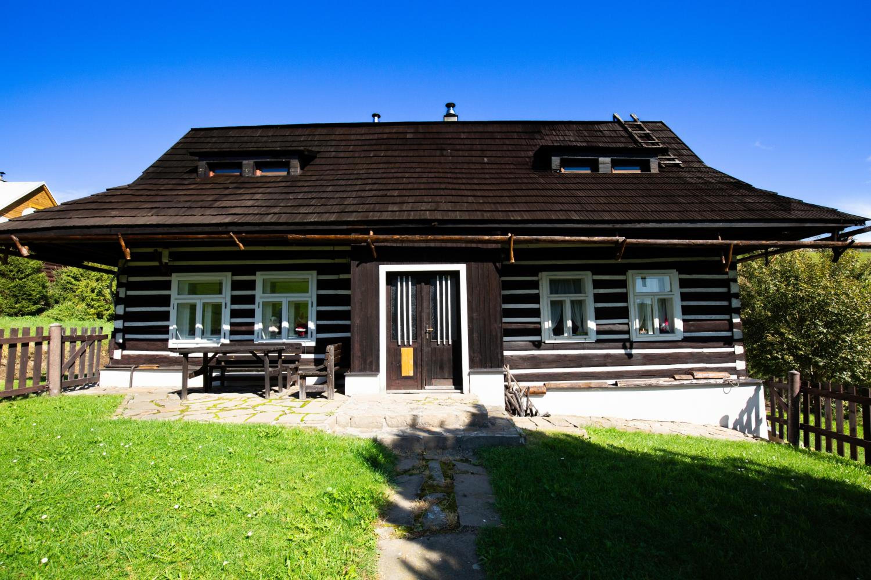 Three-Bedroom Chalet - Photo 37
