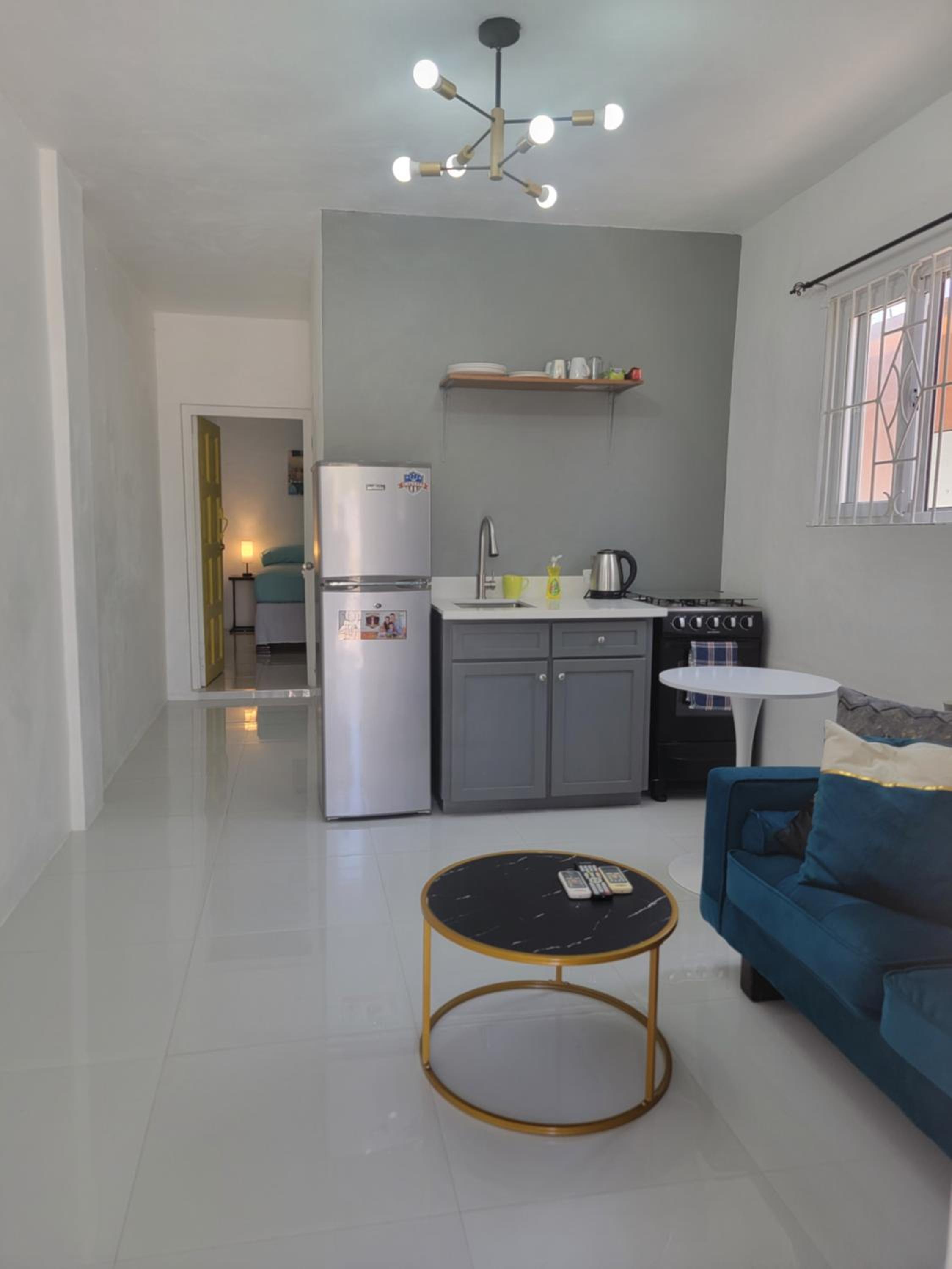 One-Bedroom Apartment photo 1
