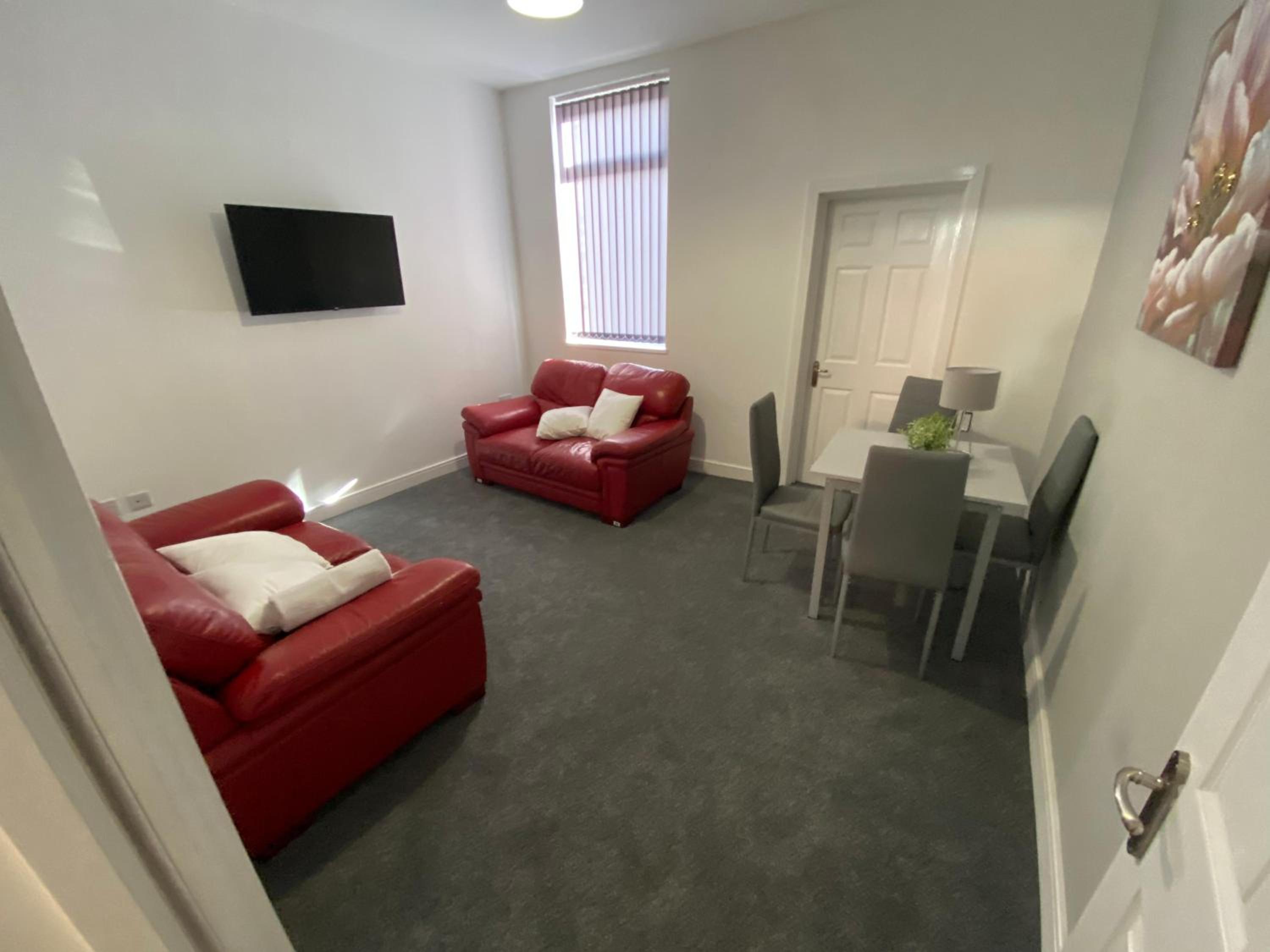 Double Room with Private Bathroom photo 3