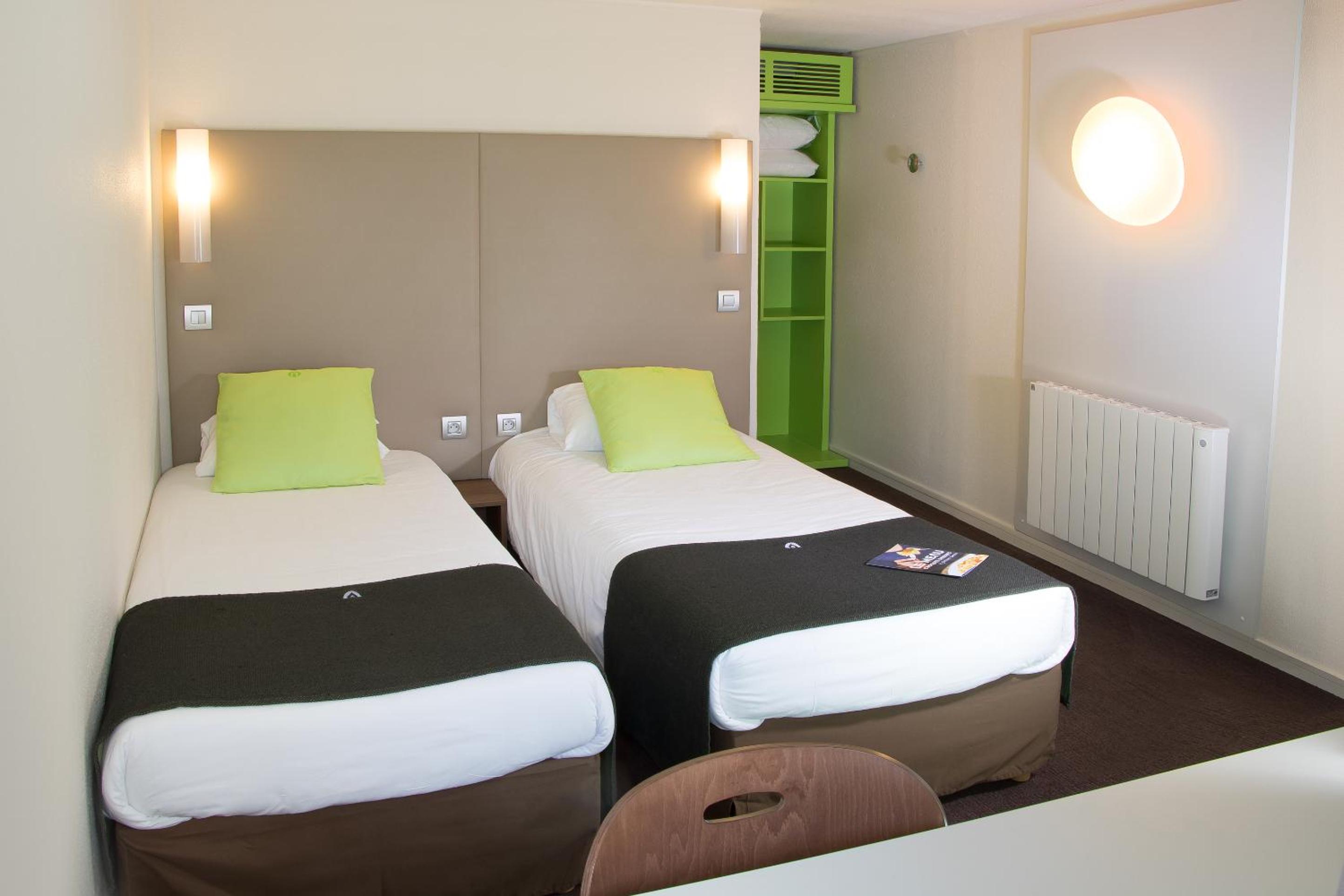 Twin Room with 2 Single Beds - Photo 4
