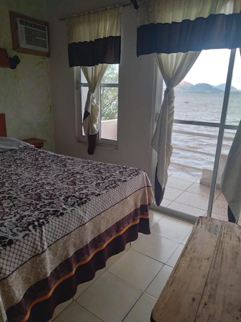 Basic Triple Room