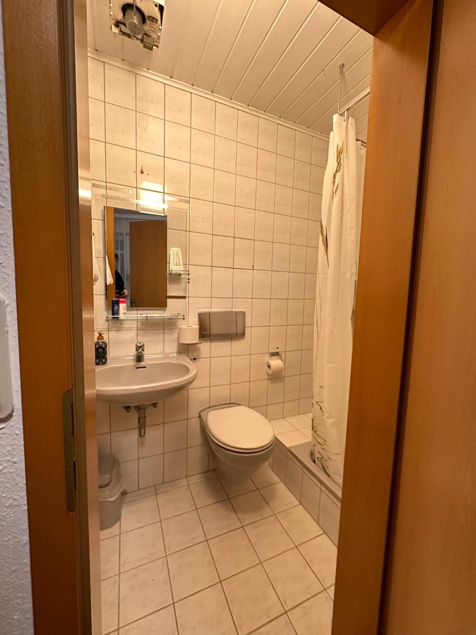 Double Room with Private Bathroom photo 2