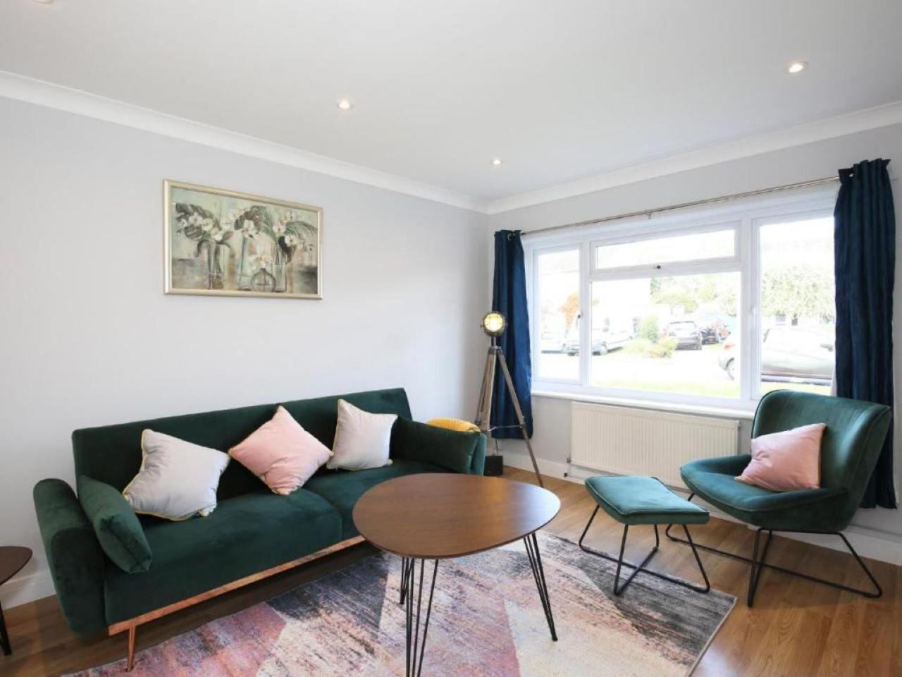 Three-Bedroom House photo 1