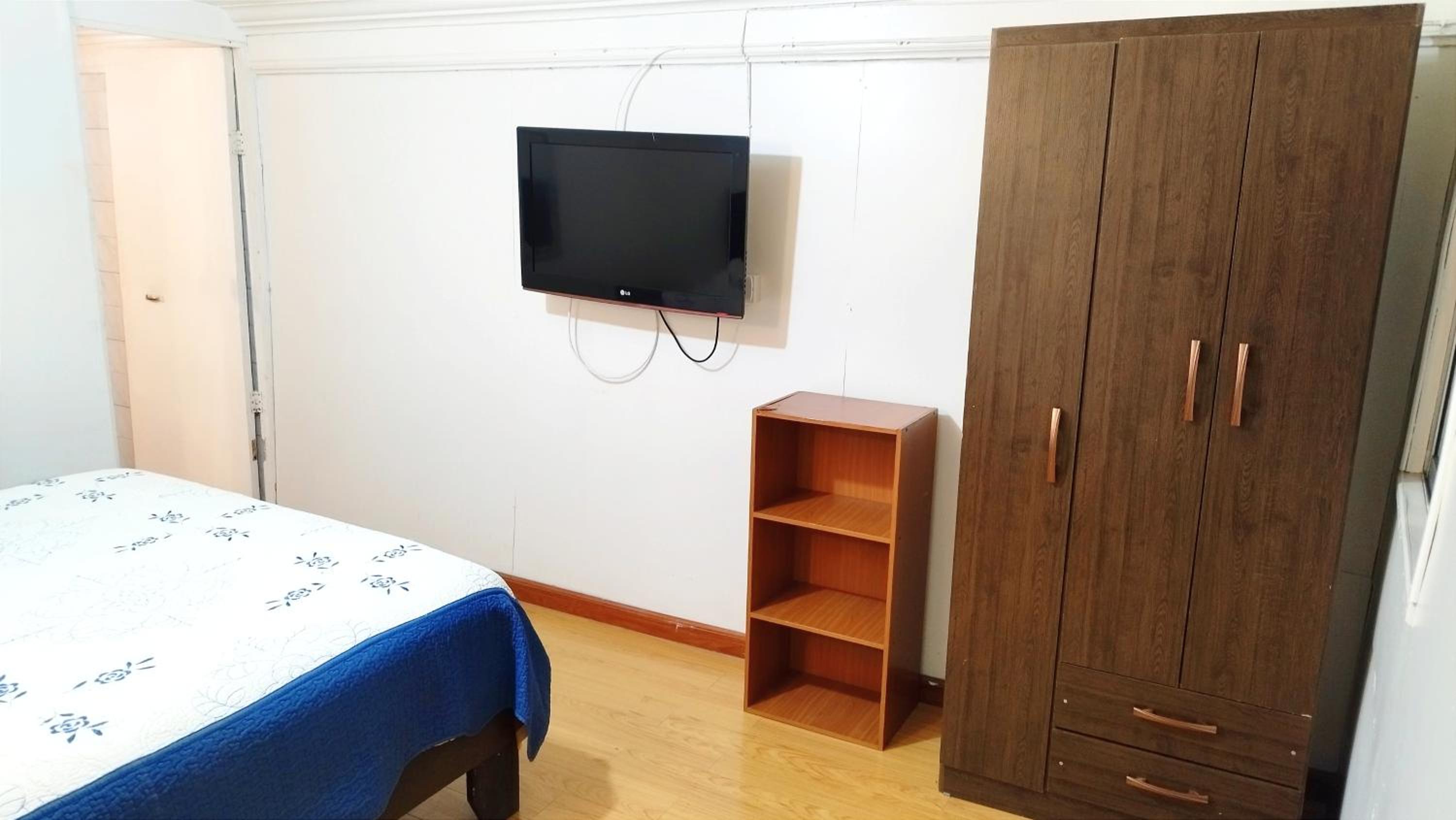 Double Room with Private Bathroom photo 2
