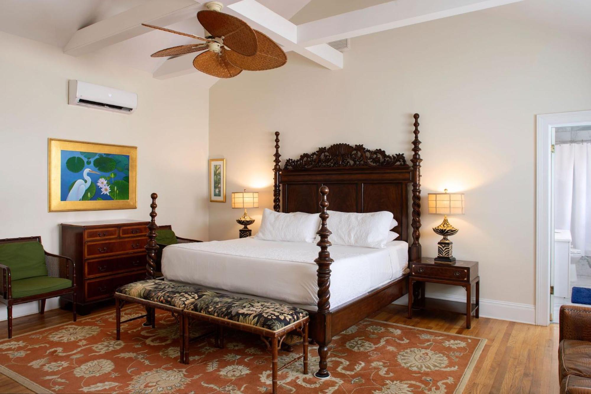 Deluxe King Room