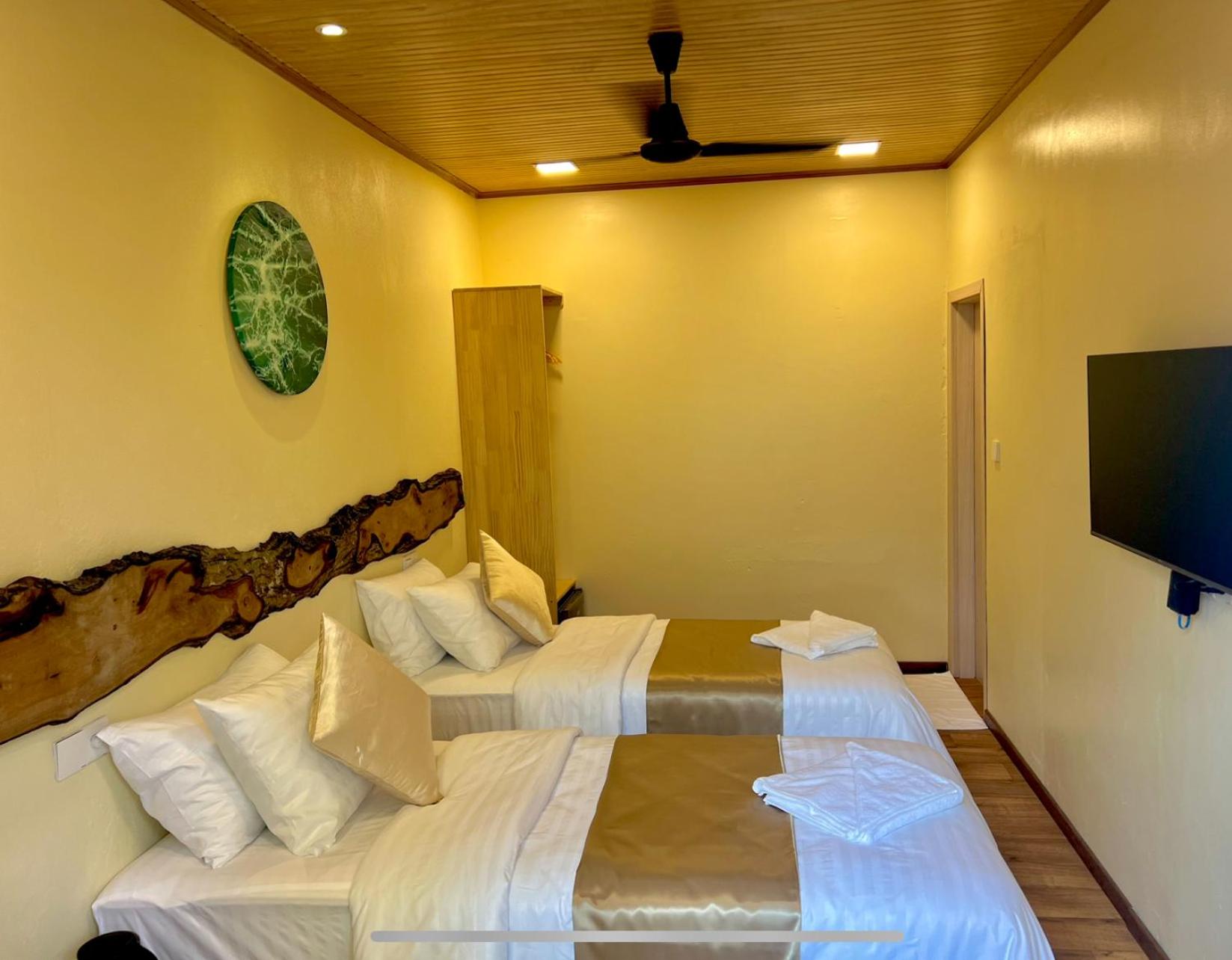 Standard Double Room - Photo 2