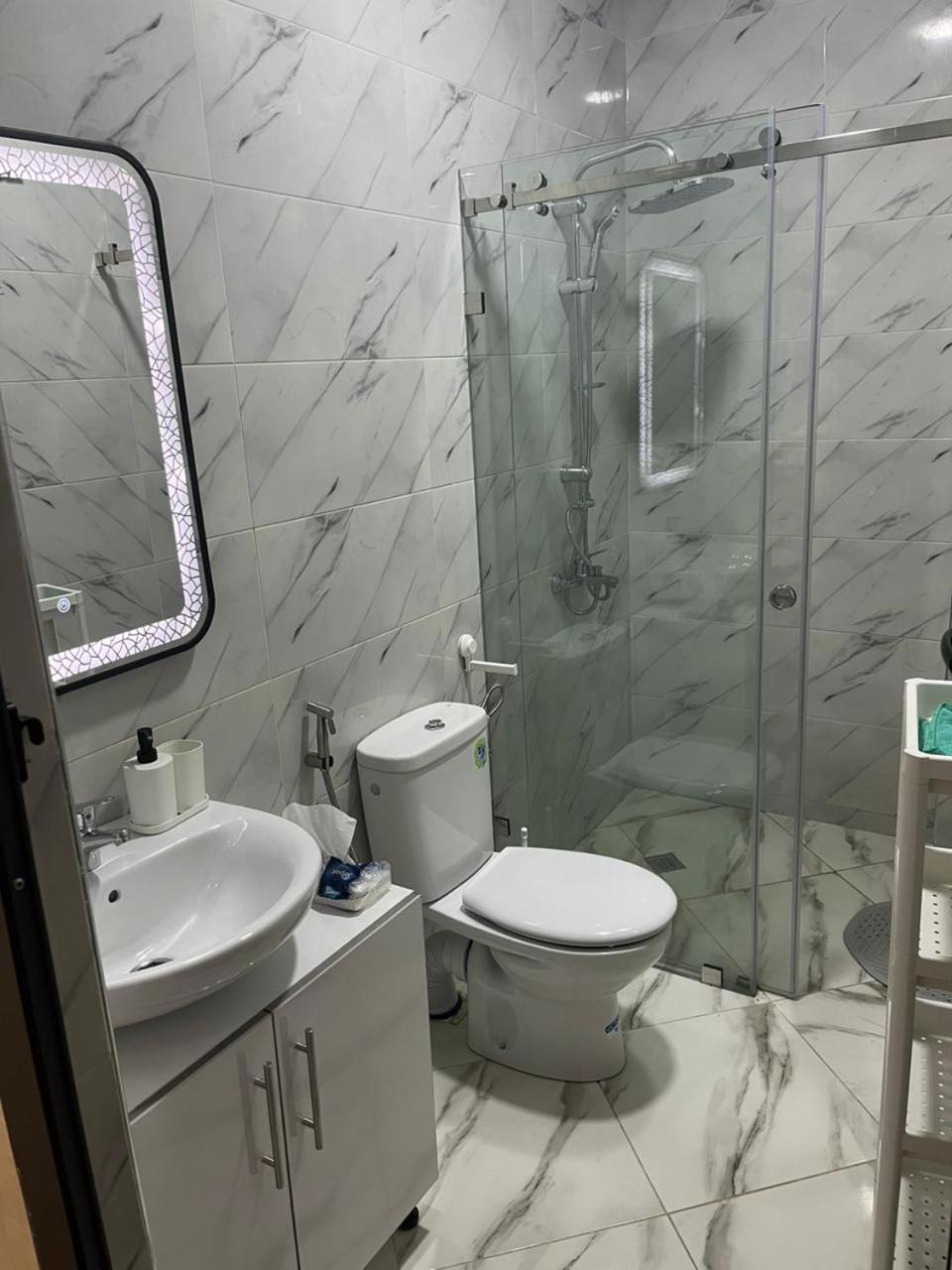 Two-Bedroom Deluxe Apartment photo 2