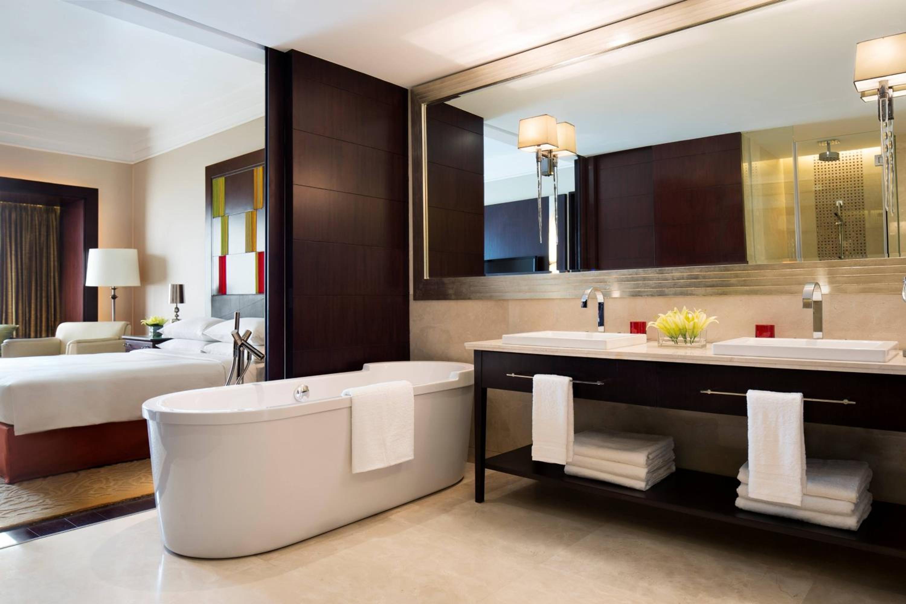 Executive Suite photo 2