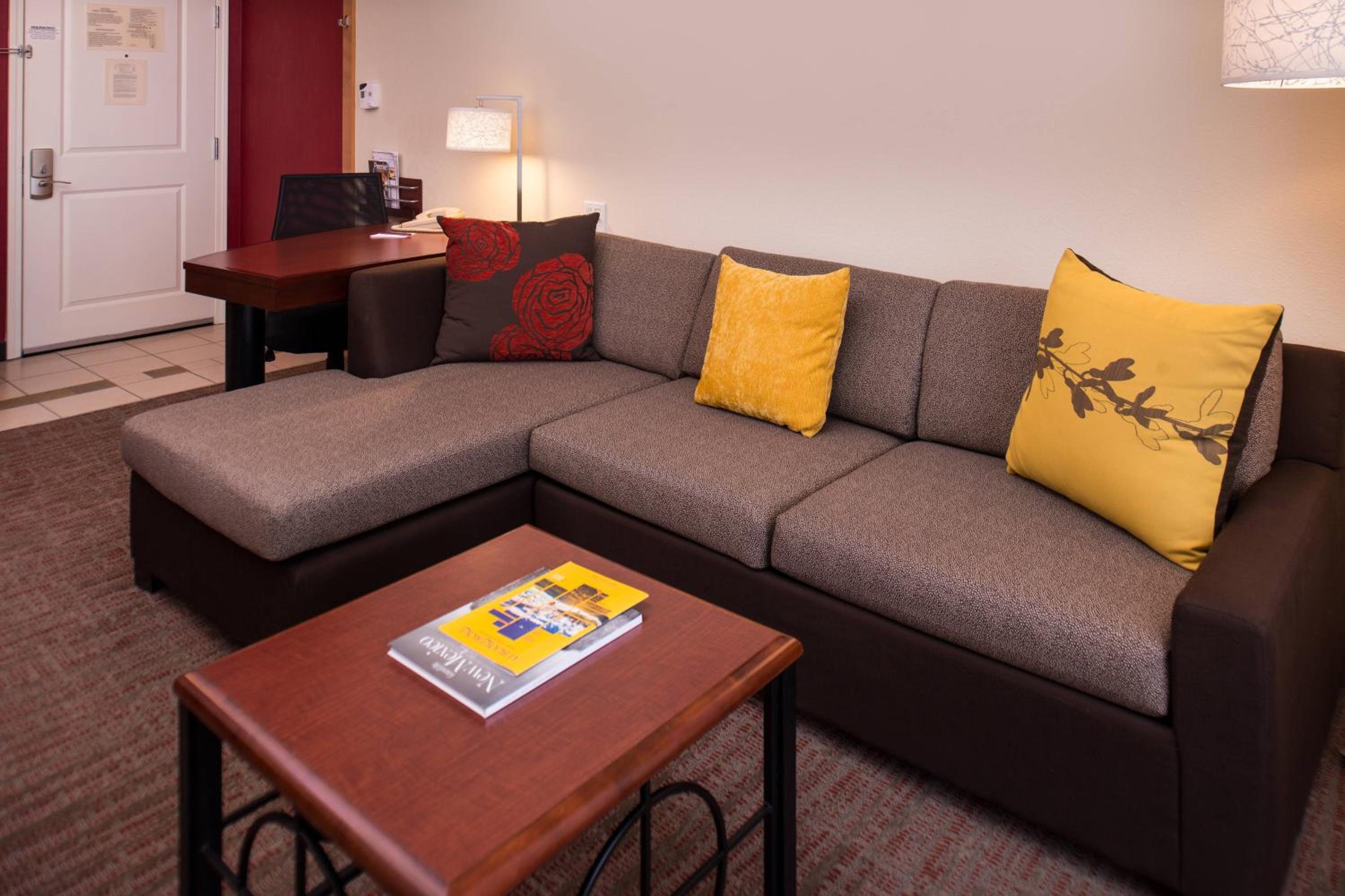 King Studio with Sofa Bed - Photo 2